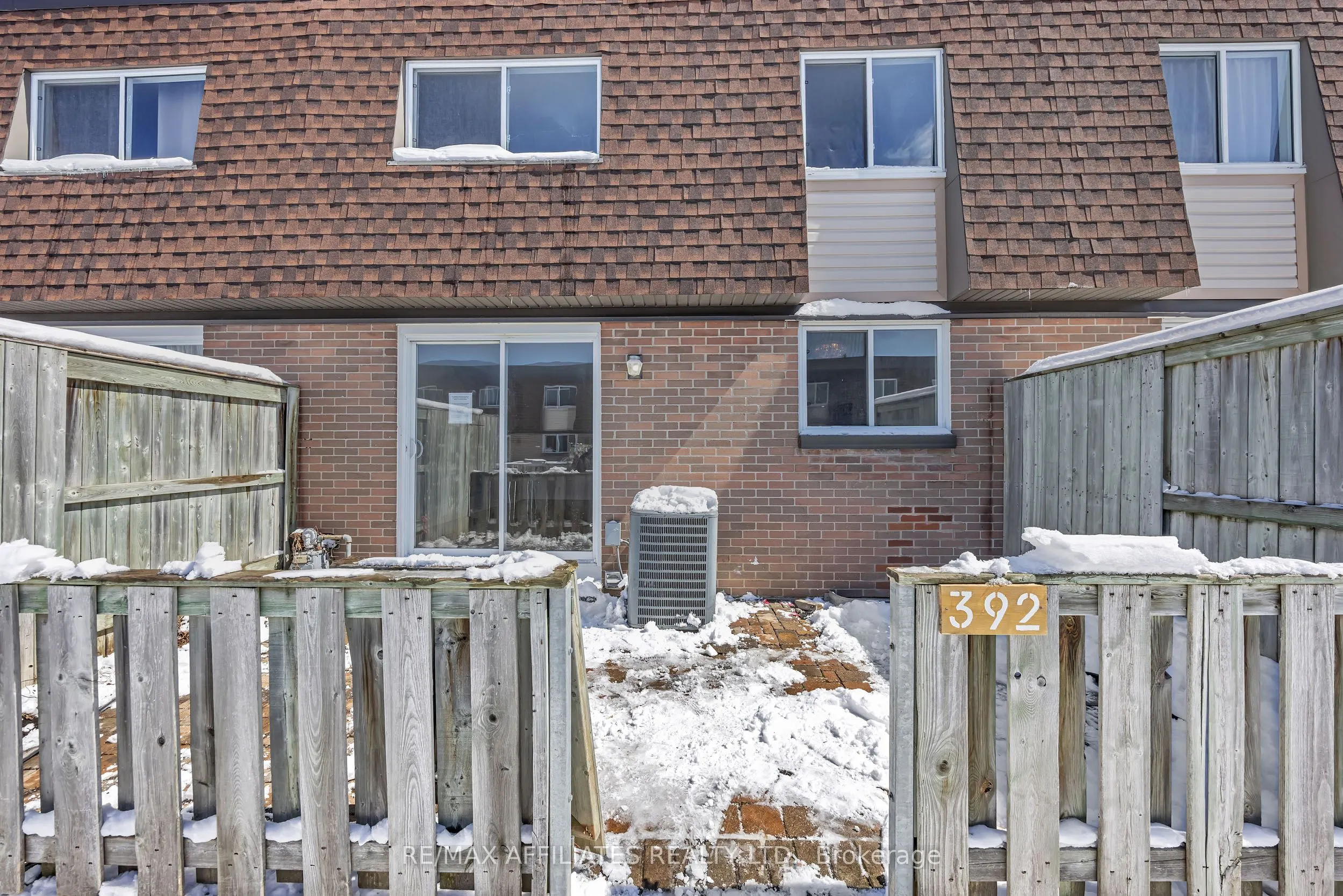392 Garden Glen Private, #67