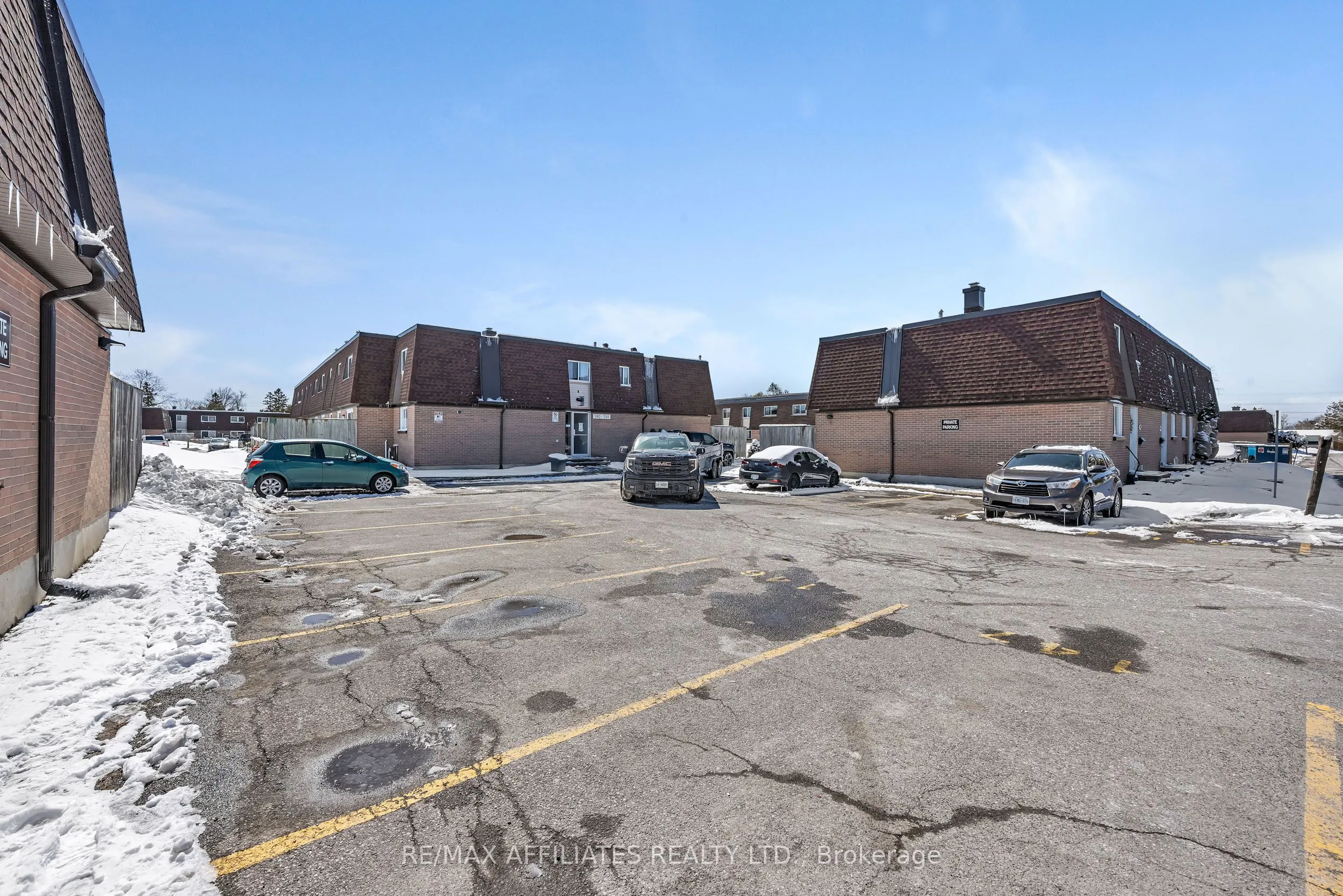 392 Garden Glen Private, #67
