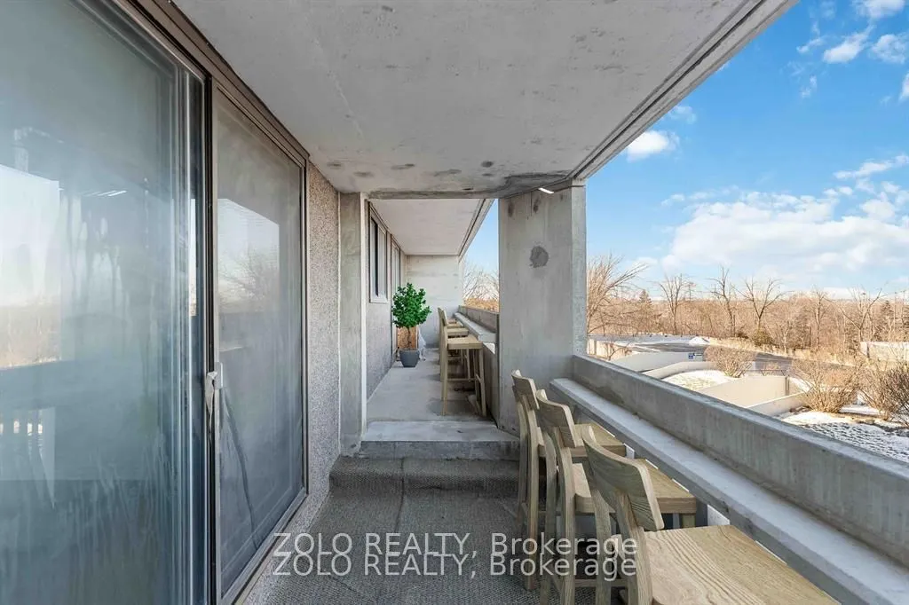 415 Greenview Avenue N, #201