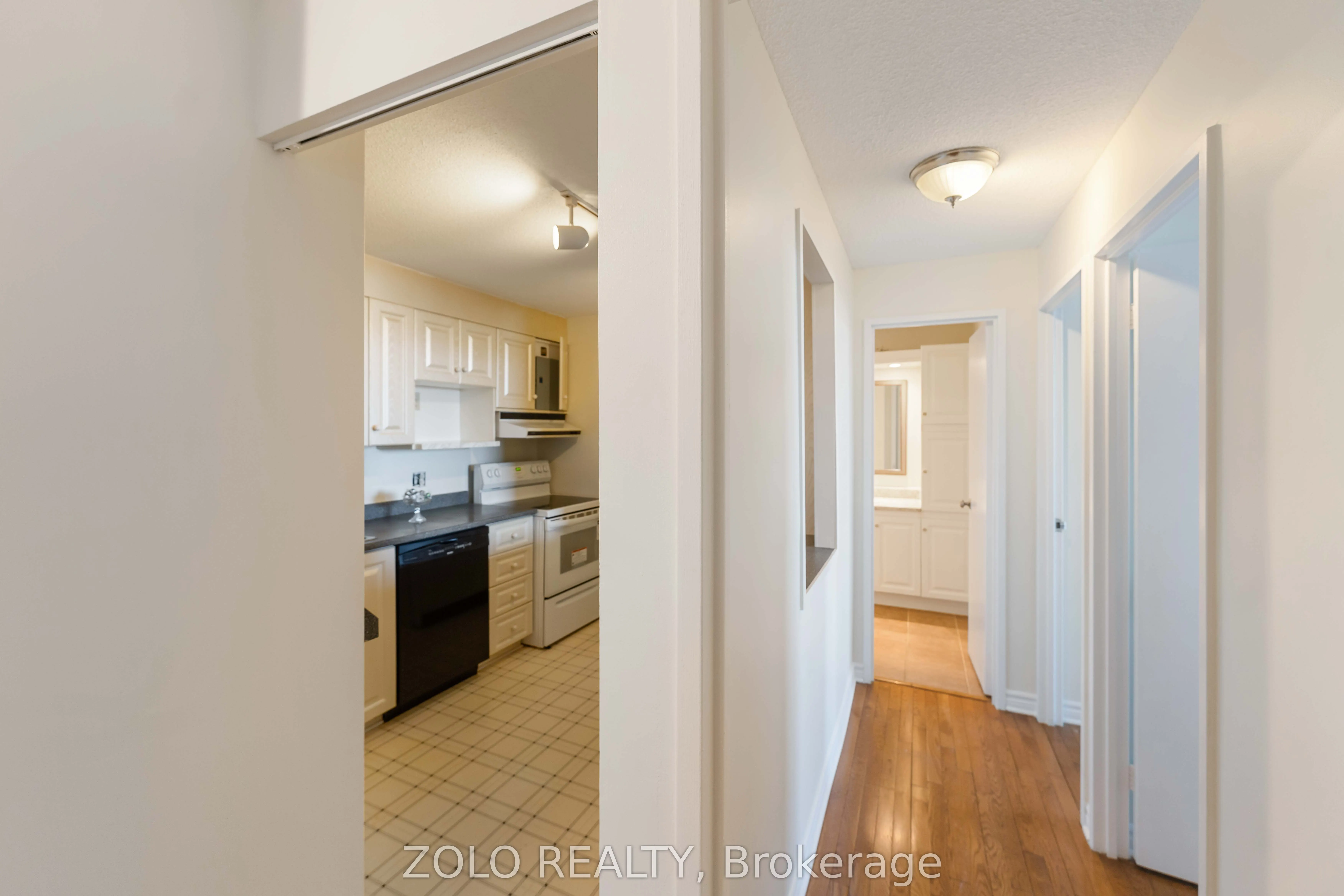 415 Greenview Avenue N, #201