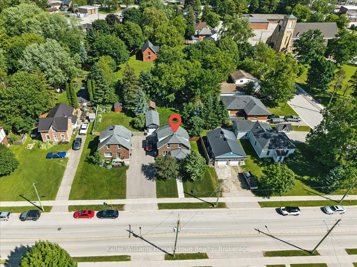 138 Frederick Street E