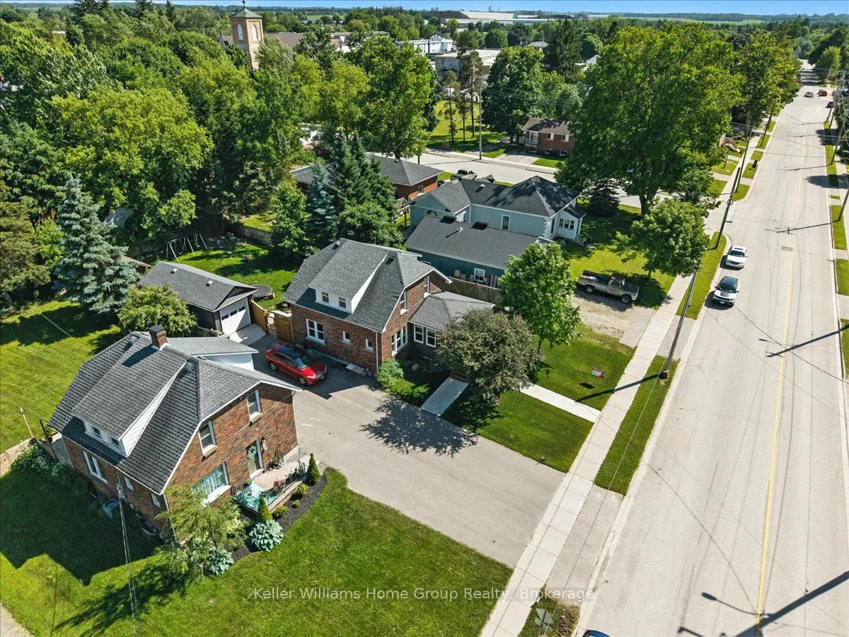 138 Frederick Street E