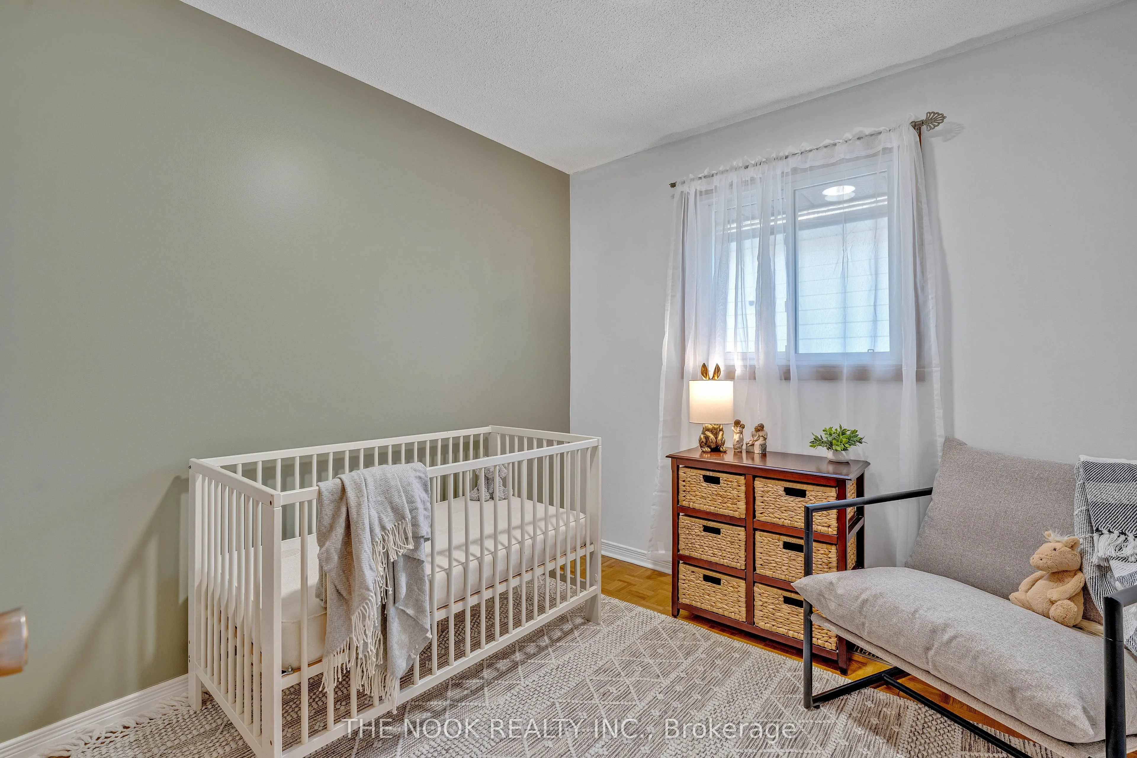 21 Rideau Crescent
