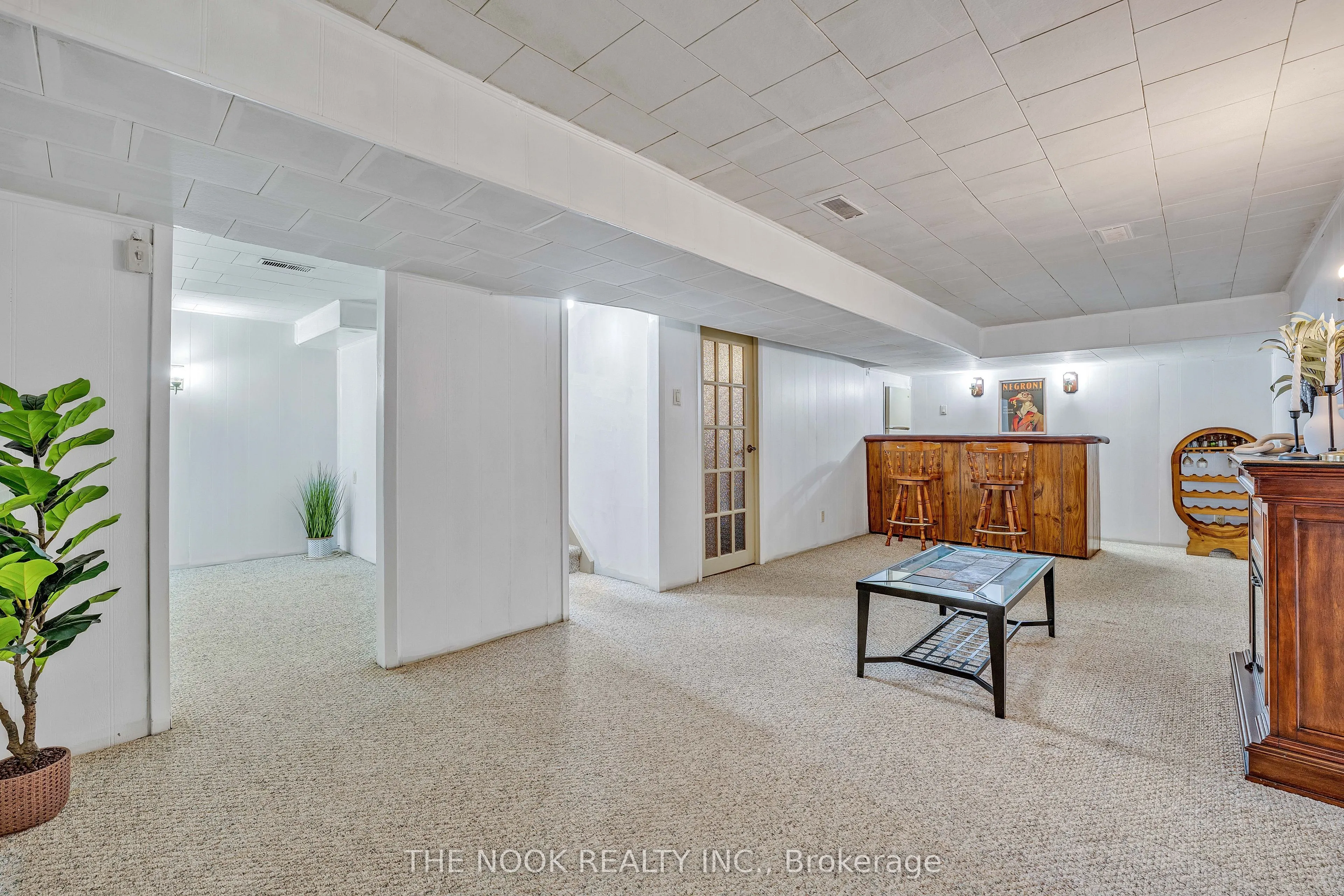 21 Rideau Crescent