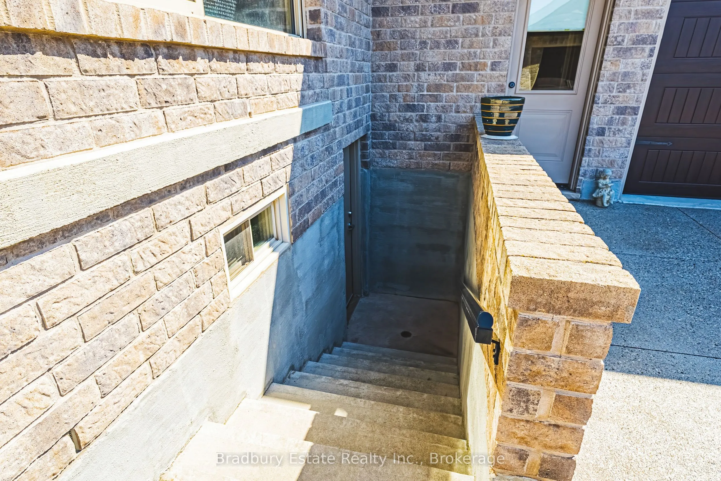 221 Glover Road