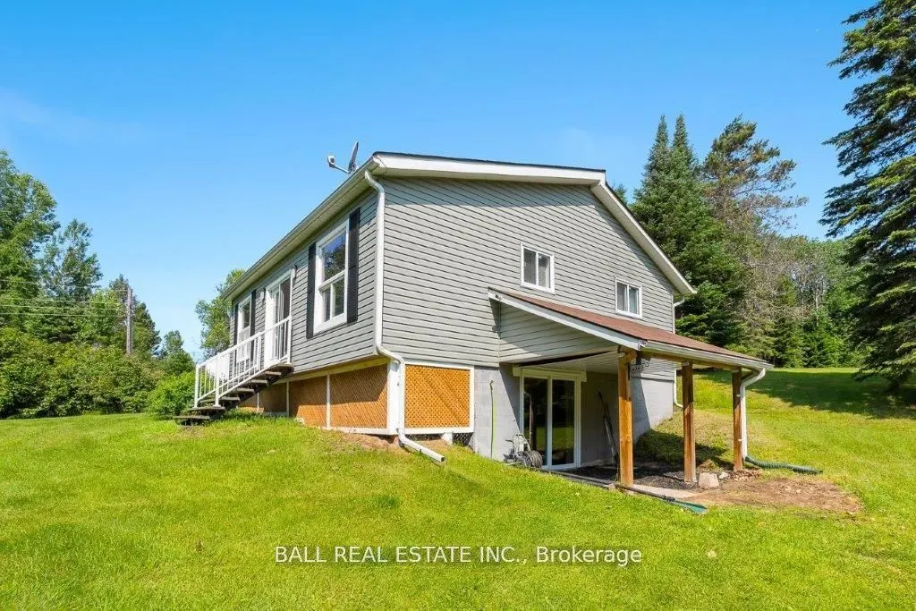 4263 Loop Road
