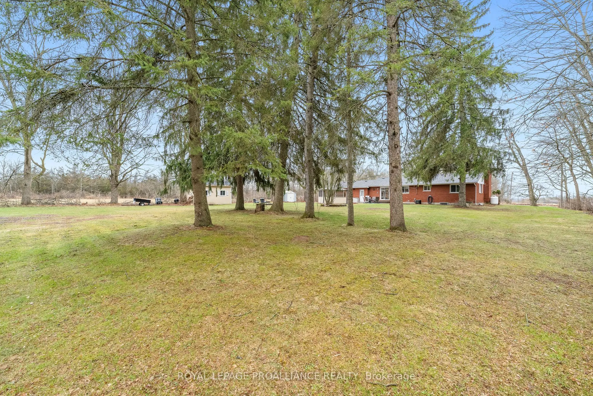 3282 10th Line E