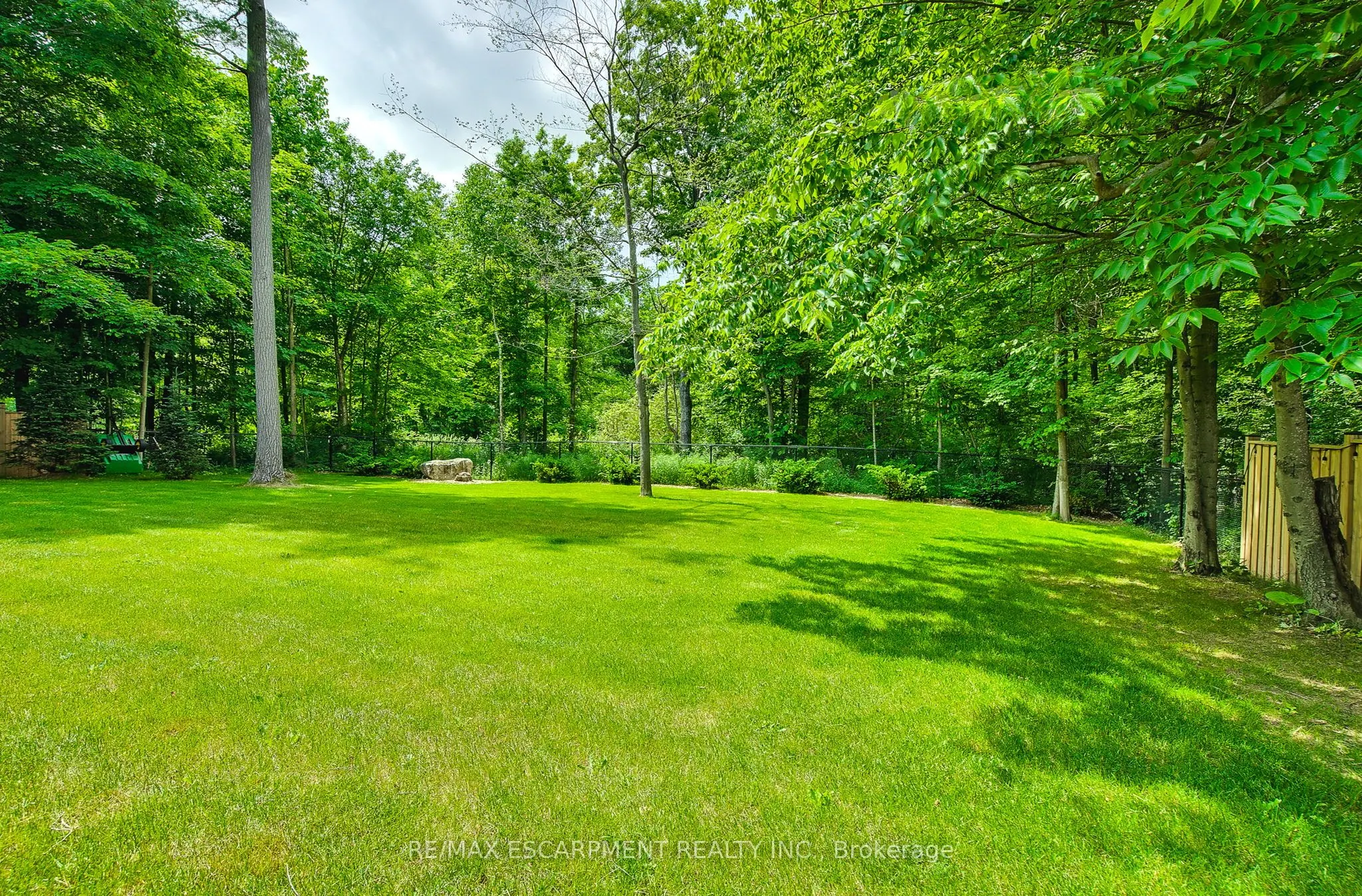 9 Valley Ridge Lane