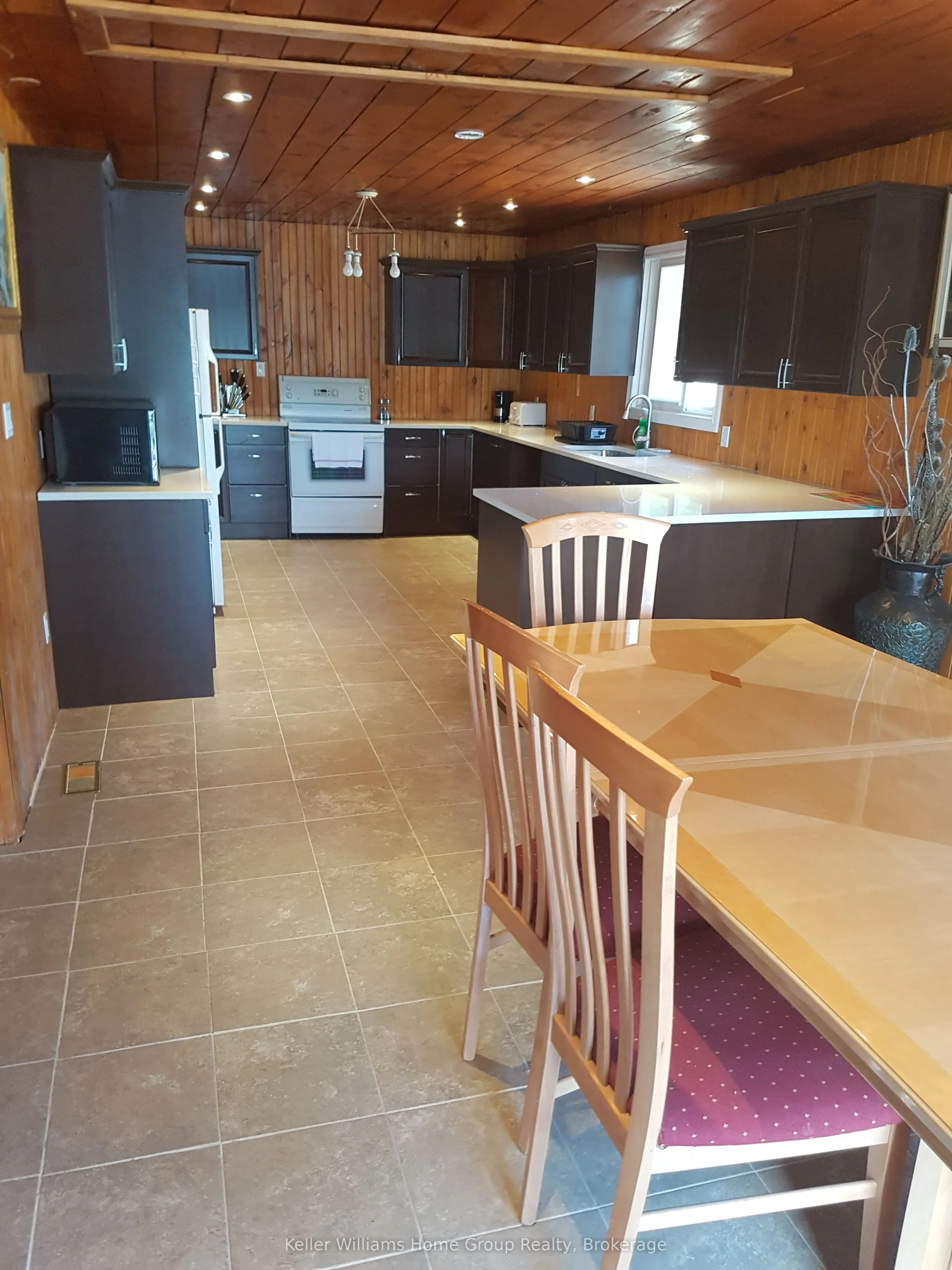 682 Long Lake Road