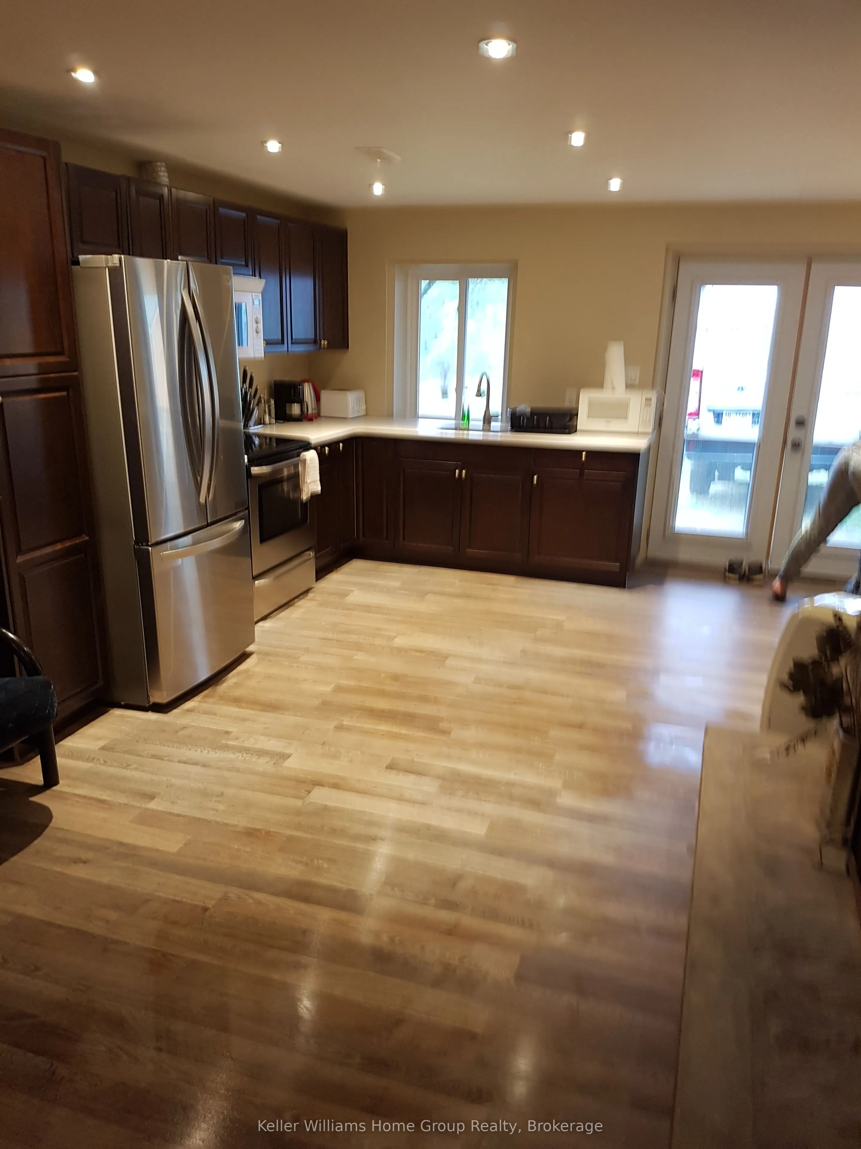 682 Long Lake Road
