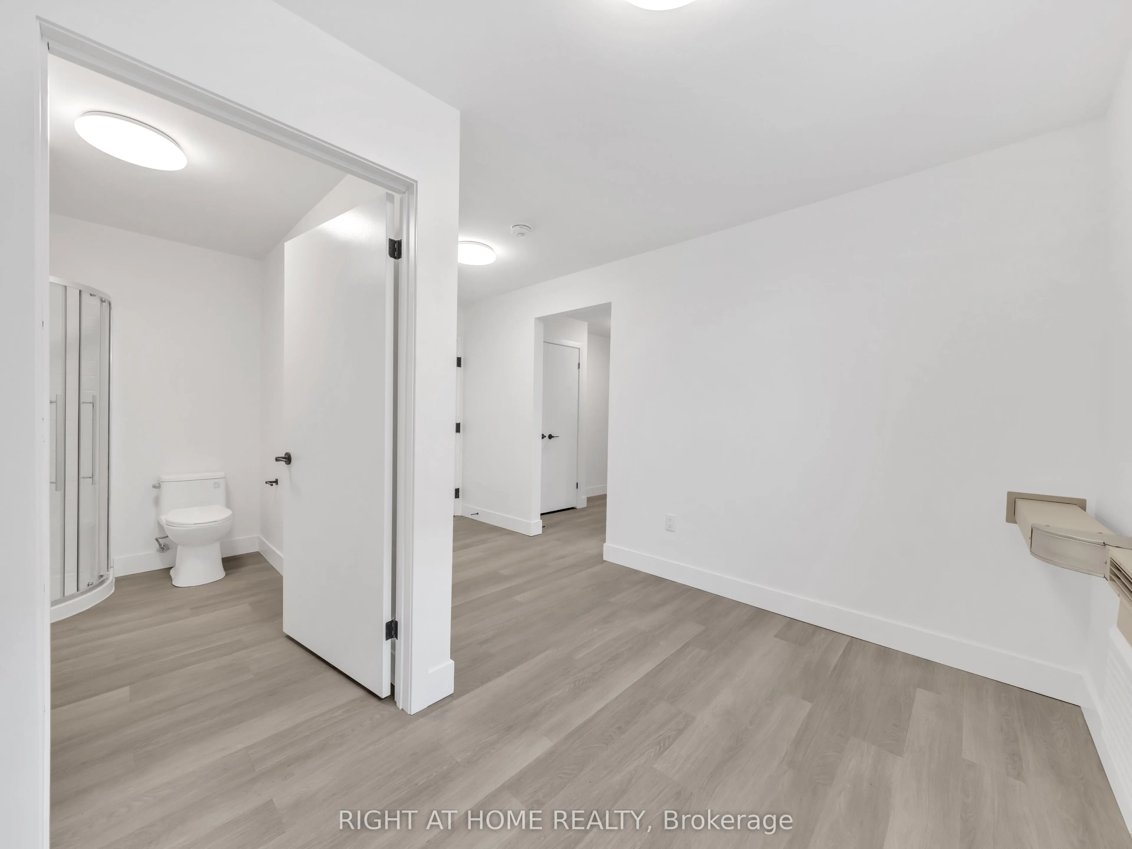 1804 Drouillard Road, #102