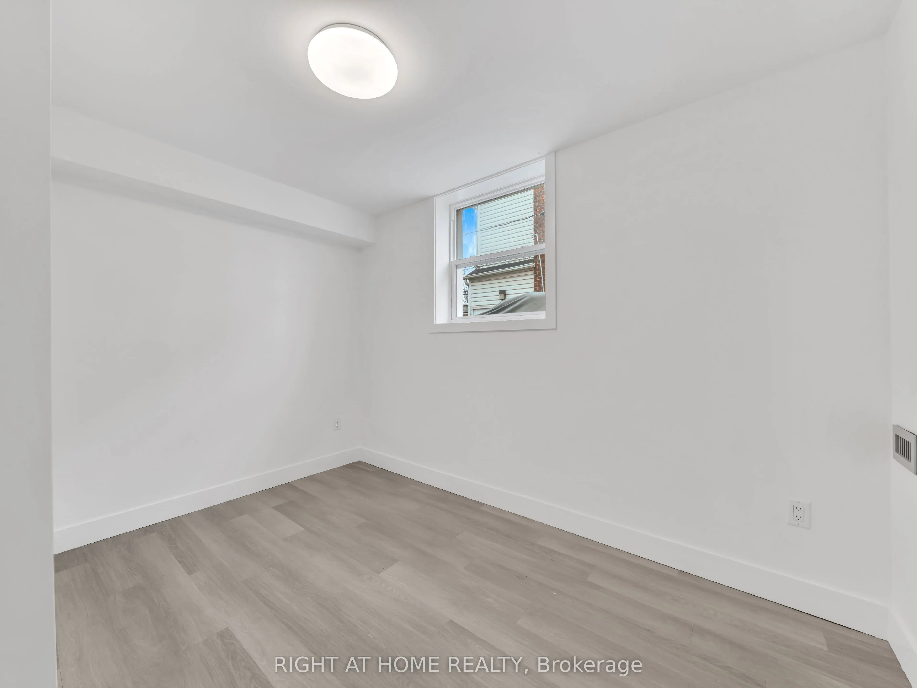 1804 Drouillard Road, #102