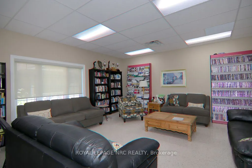 3938 Sunset Lane