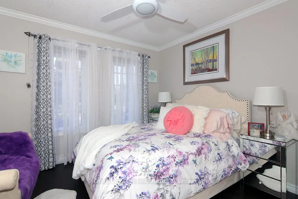 3938 Sunset Lane