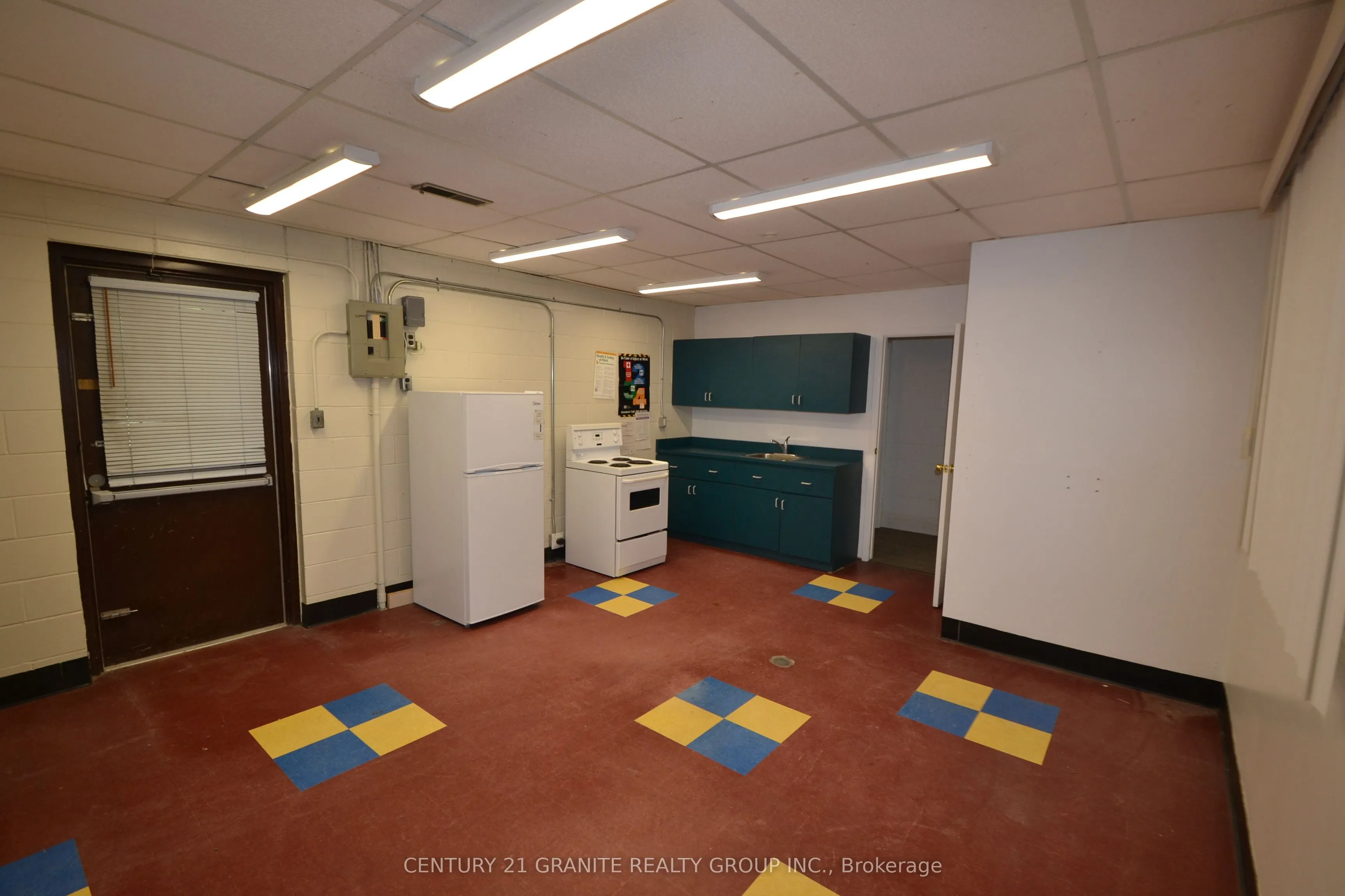 225-231 Hastings Street N, #229