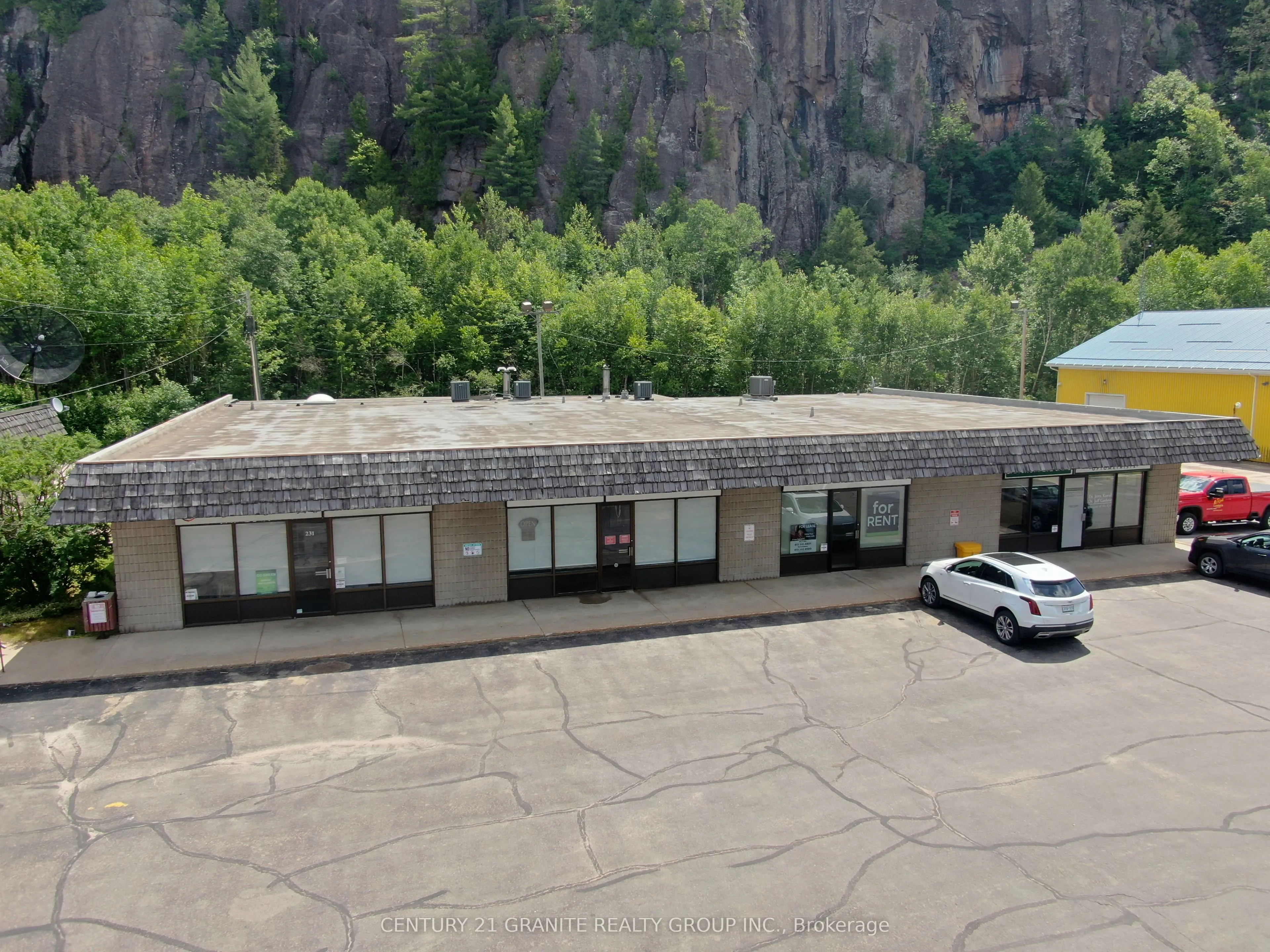 225-231 Hastings Street N, #229