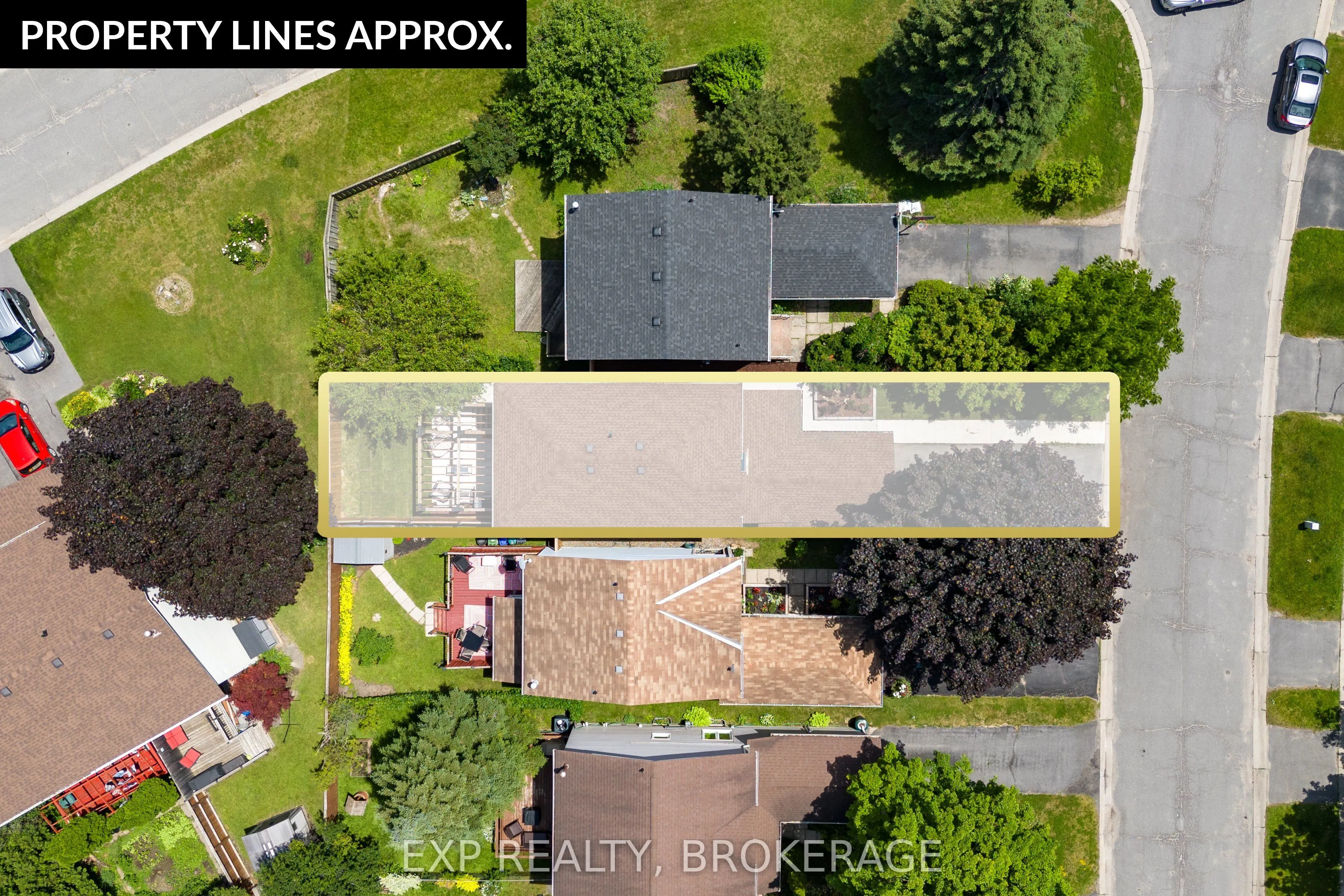 882 CLEARFIELD Crescent