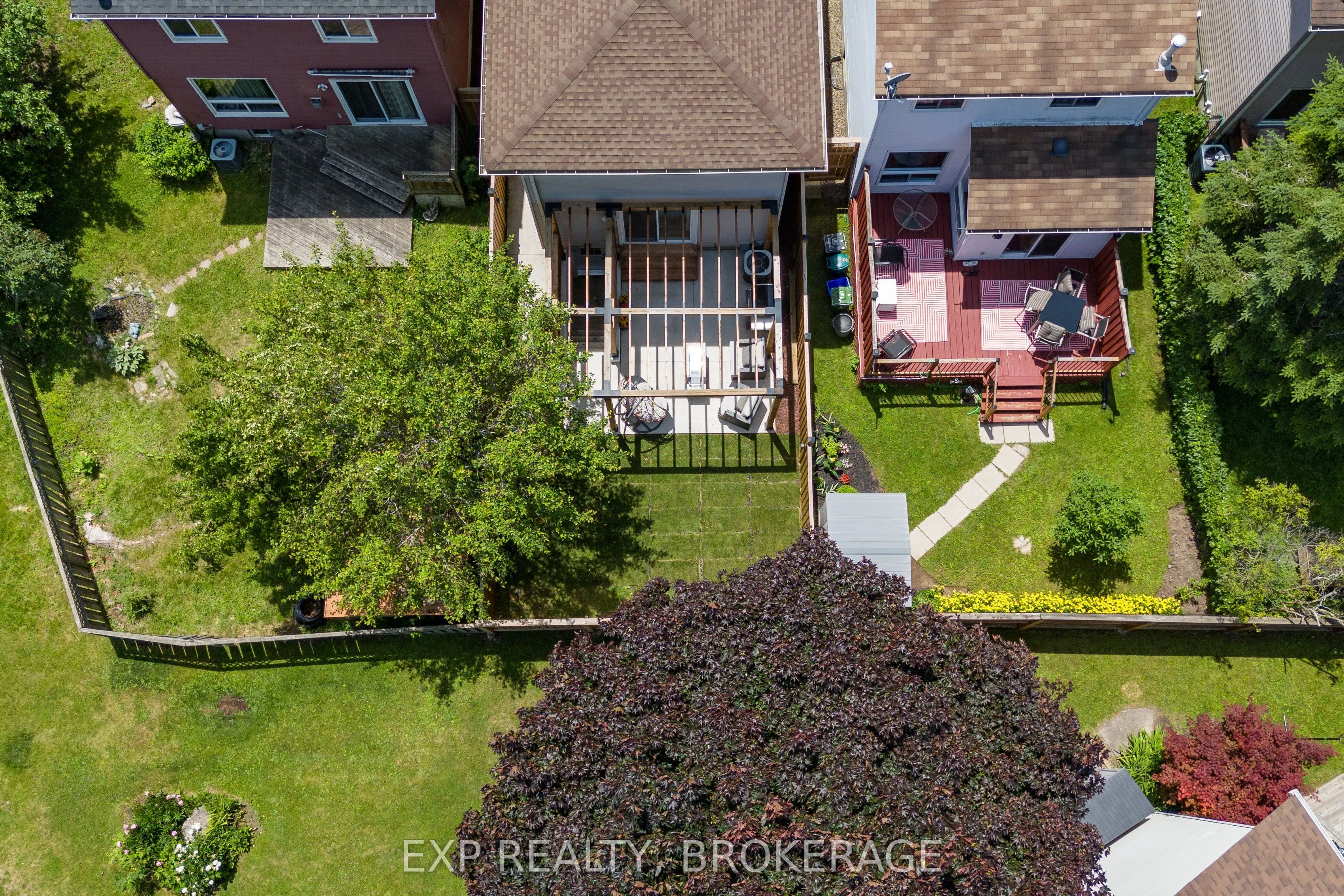 882 CLEARFIELD Crescent