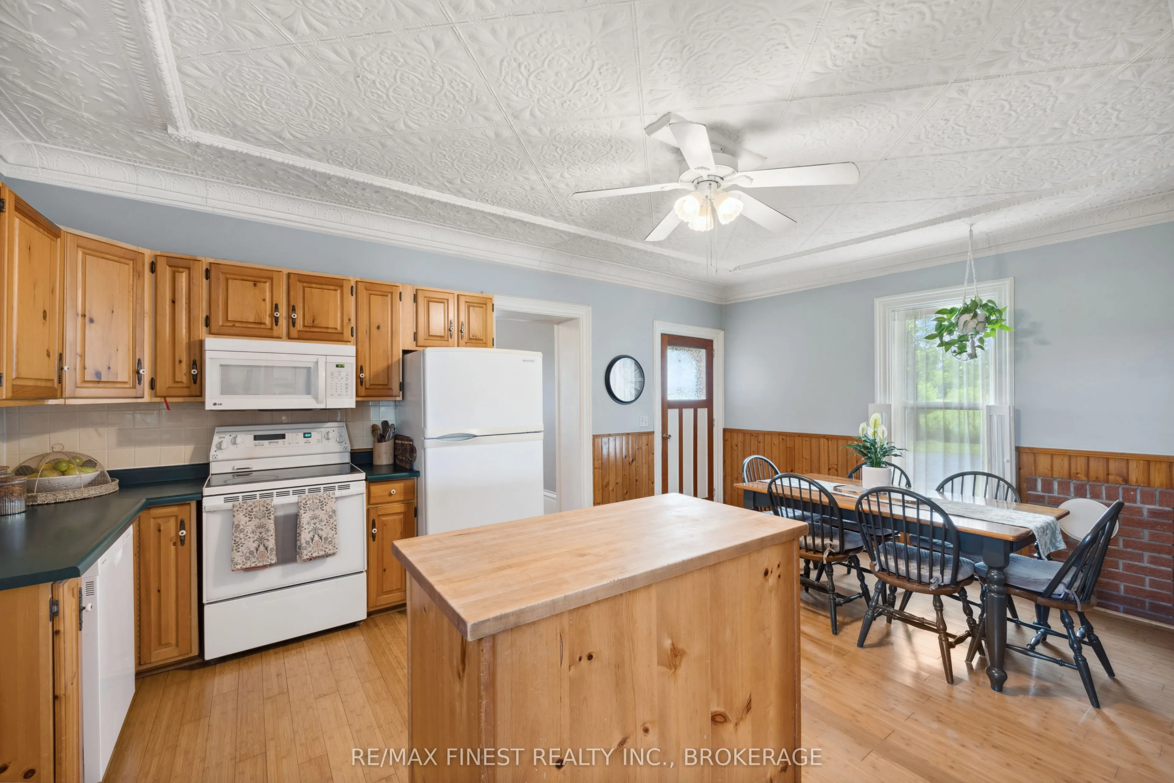 4876 County Road 6