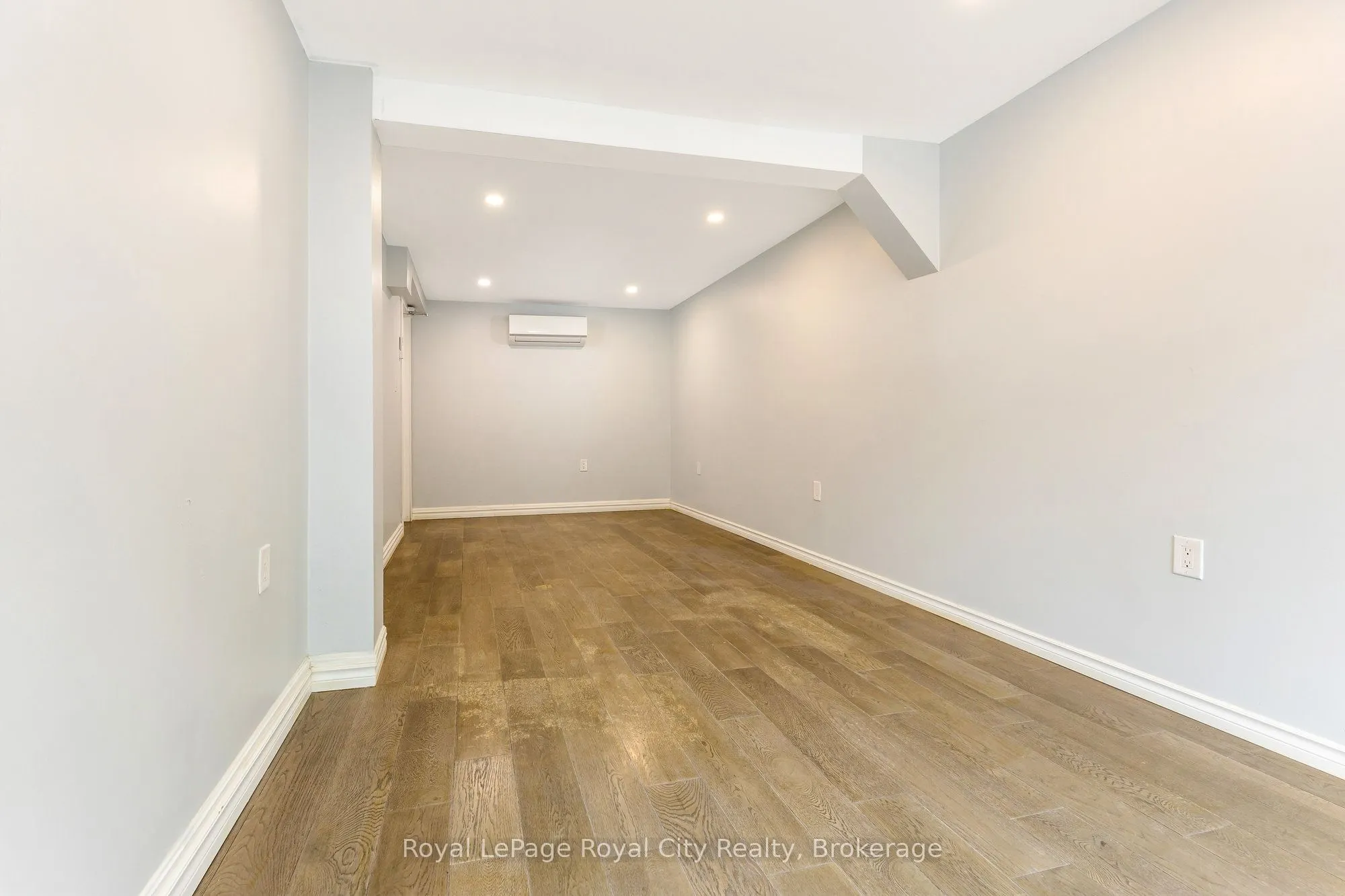132 Main Street S, #Unit D