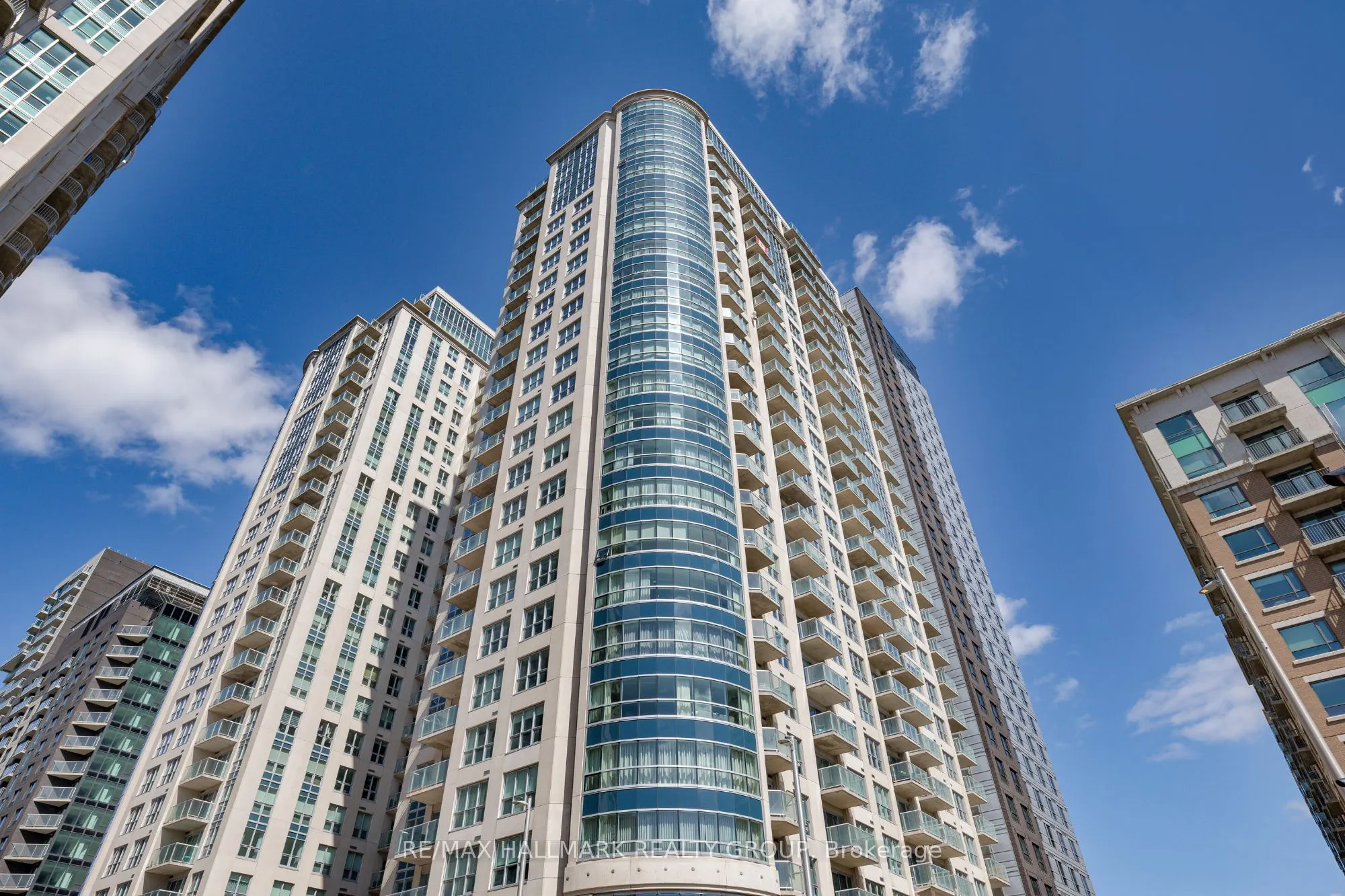 195 Besserer Street, #2301