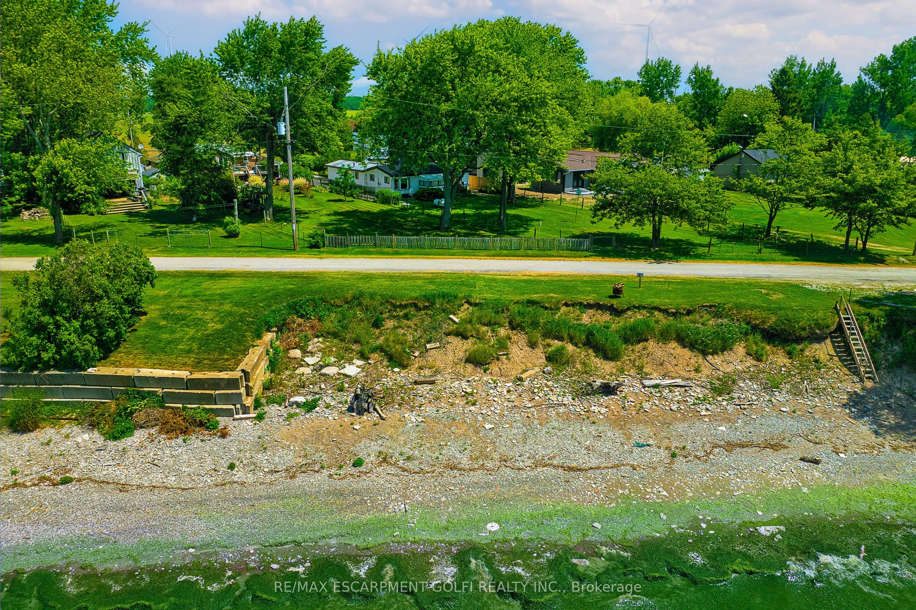 3058 Lakeshore Road