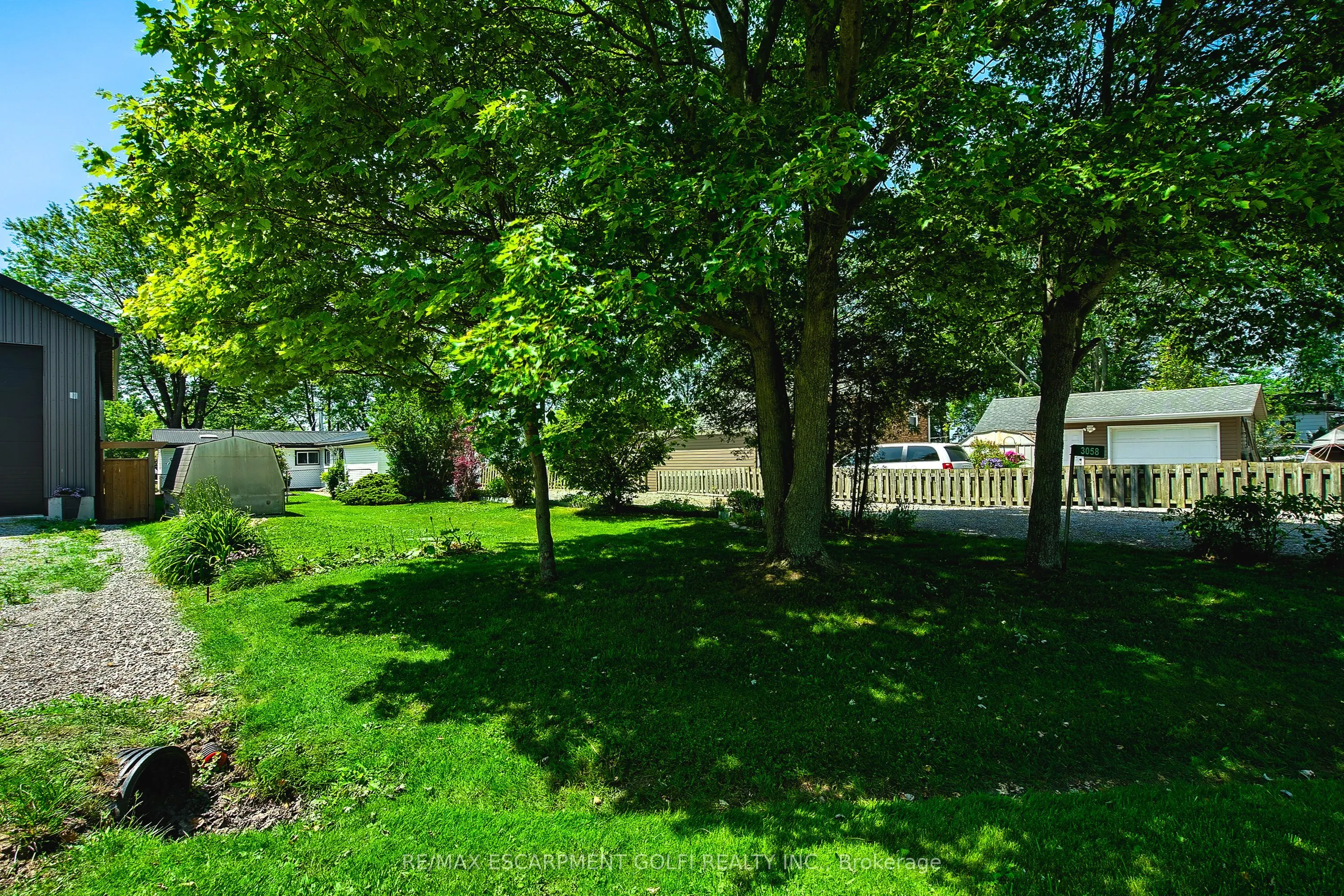 3058 Lakeshore Road