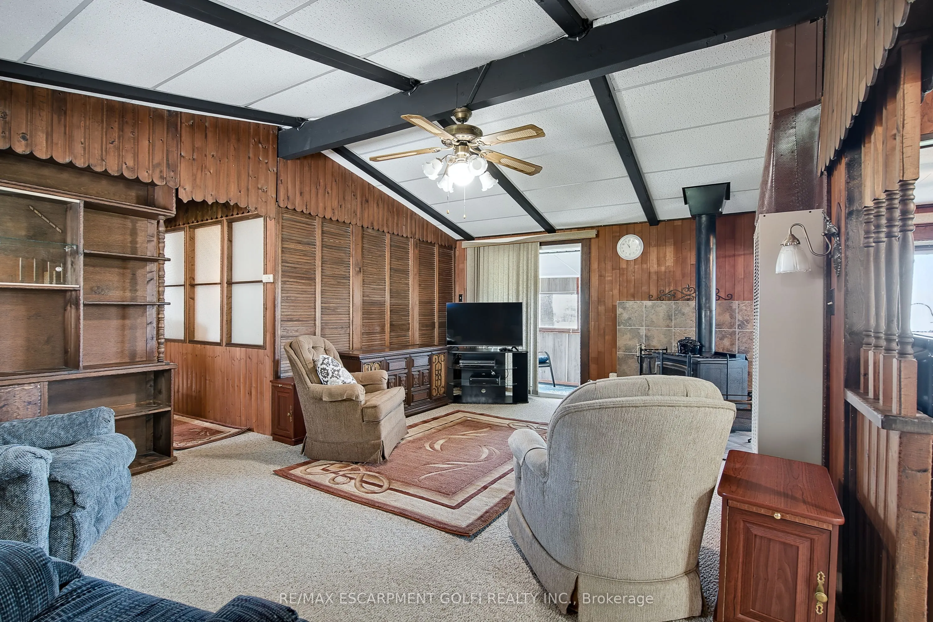 3058 Lakeshore Road