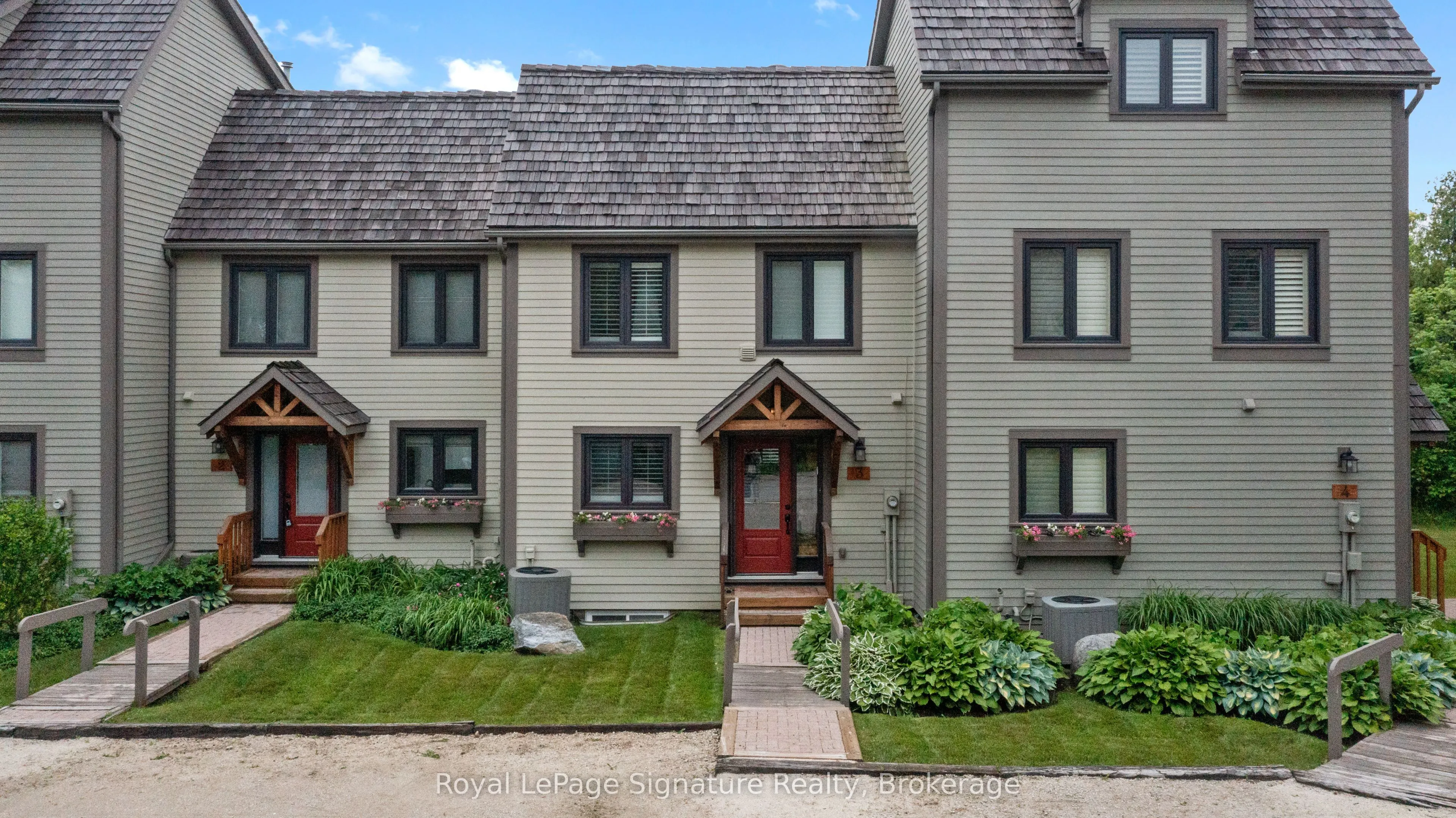 63 BAY Street W, #3
