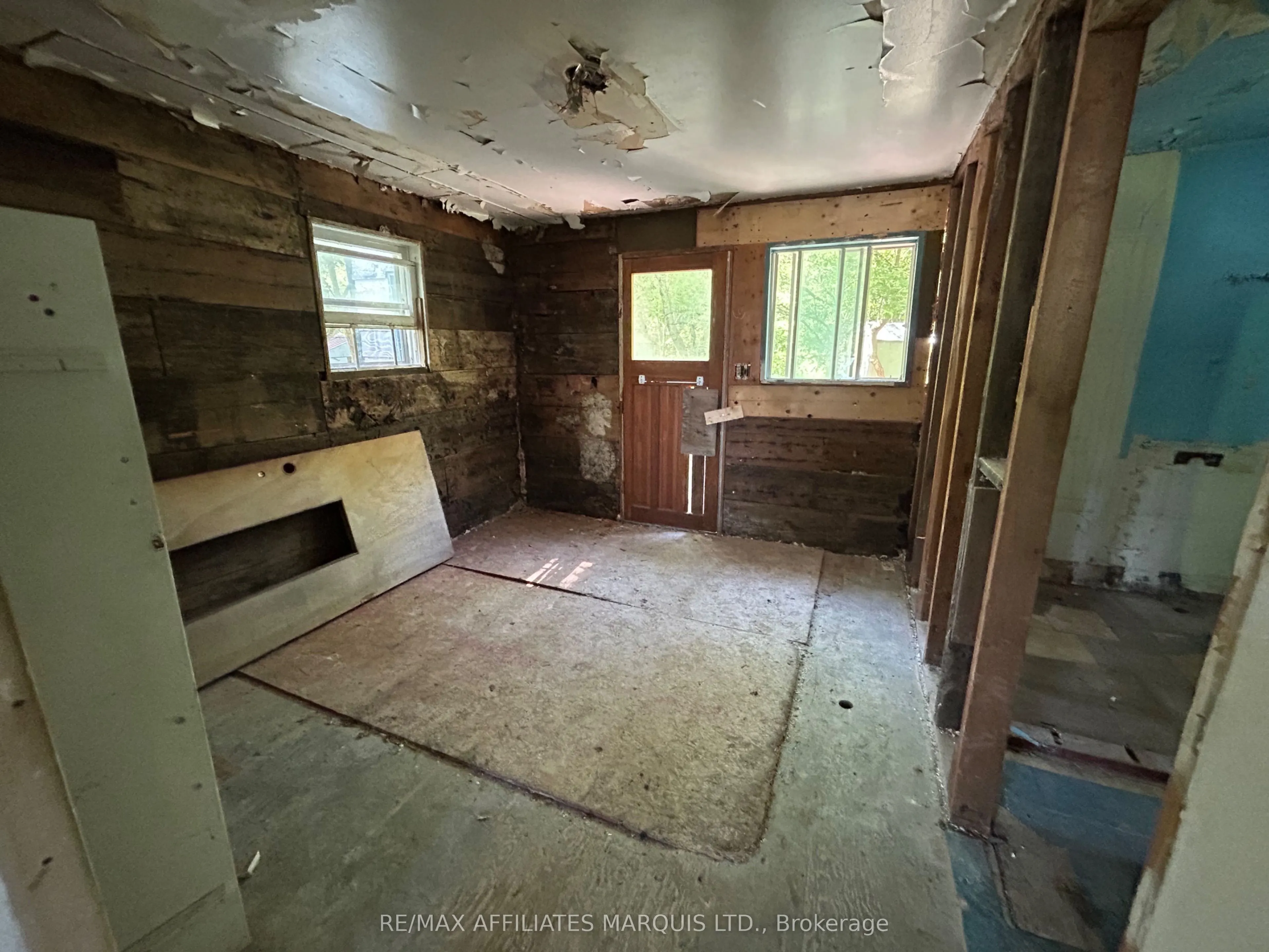 16517 Black River Road