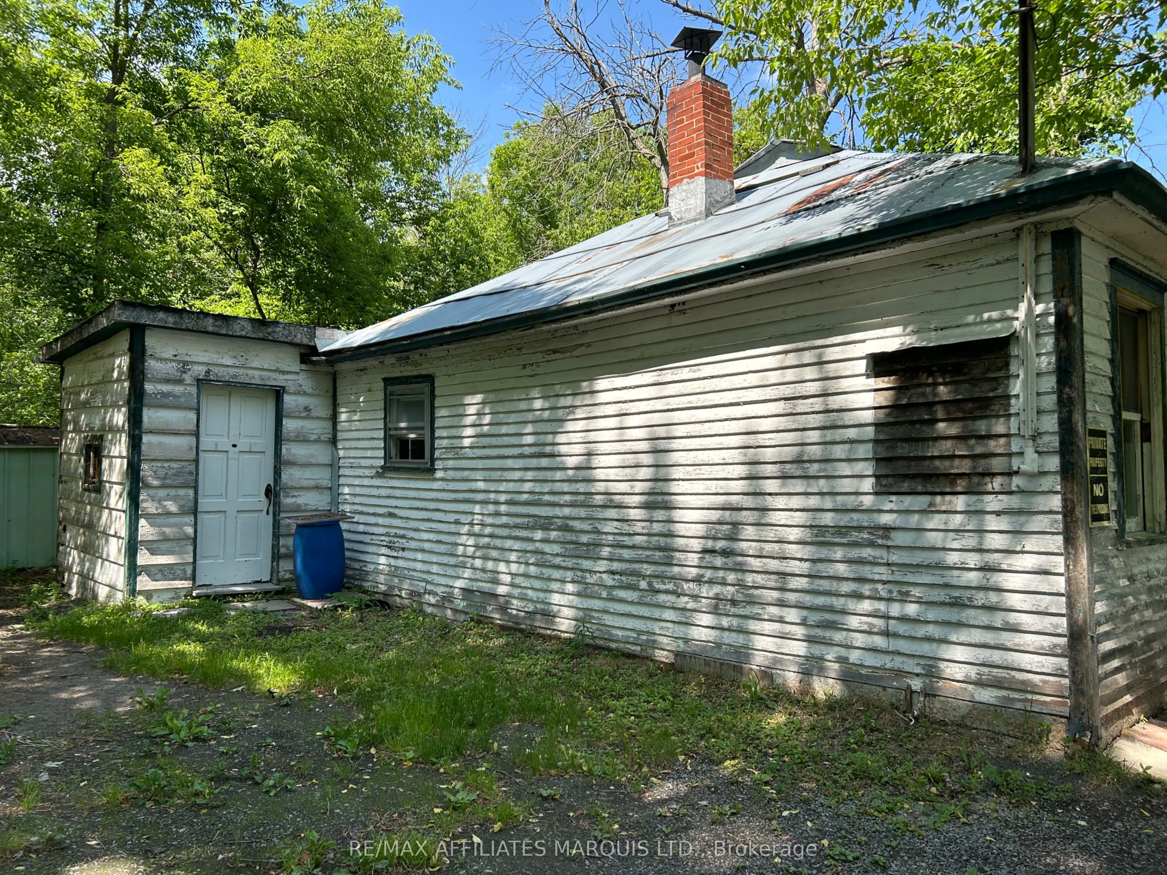 16517 Black River Road