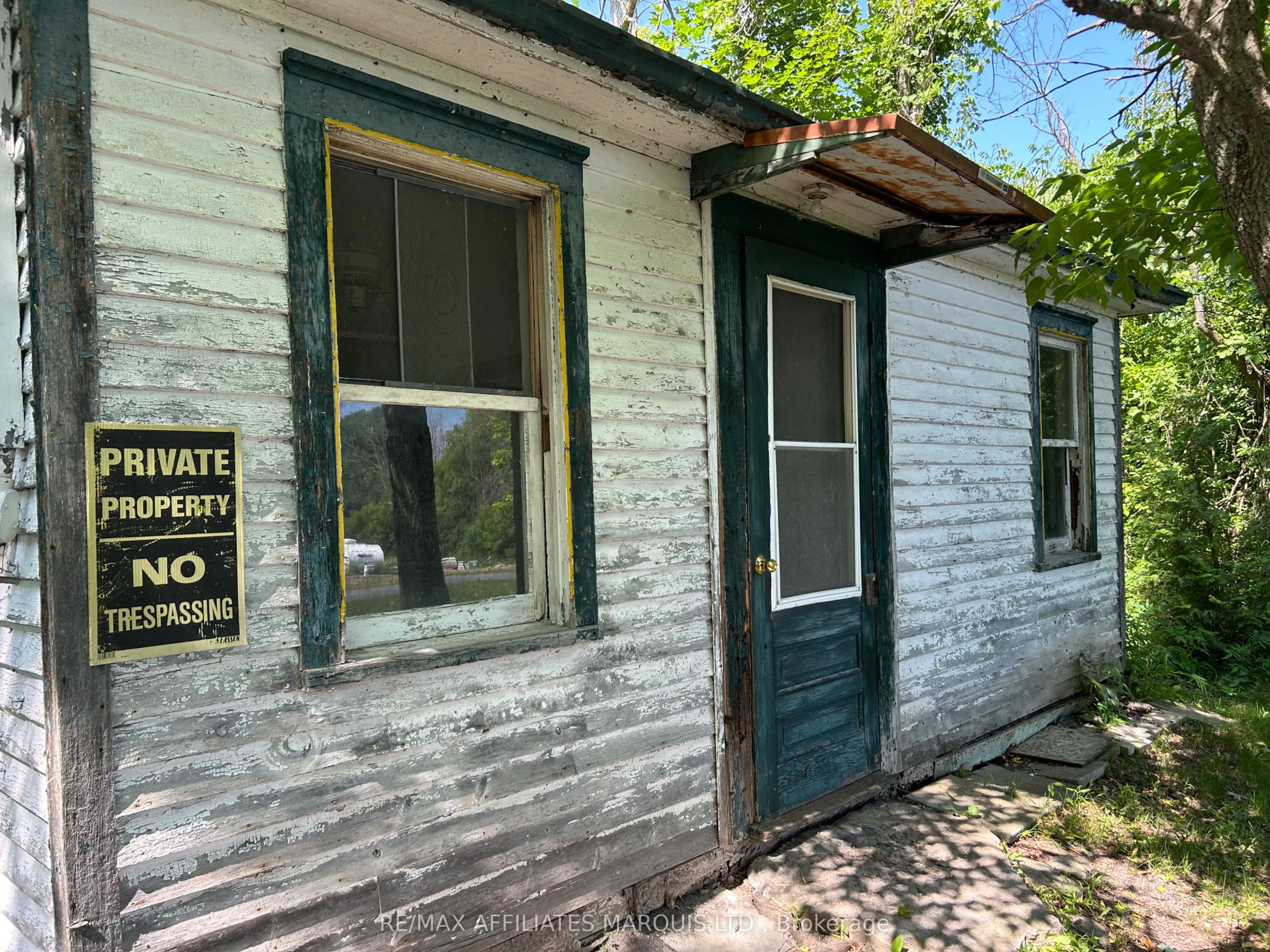 16517 Black River Road