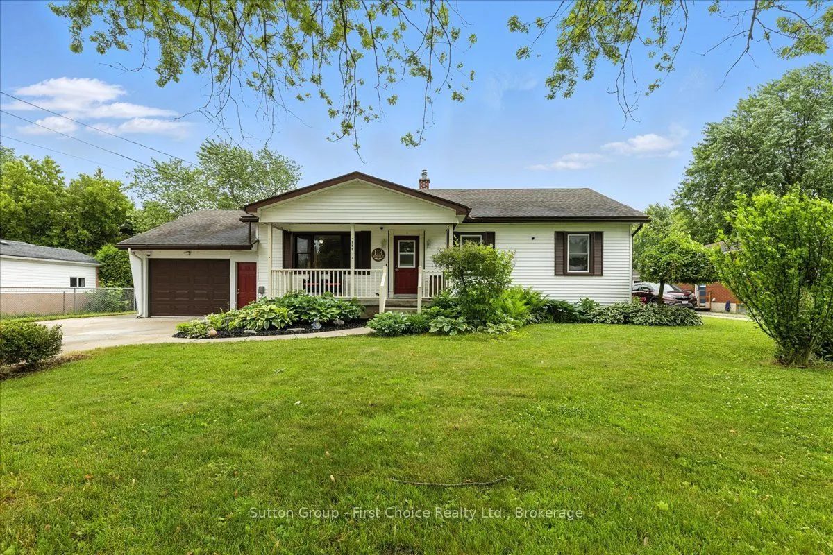 113 Whitelock Street S