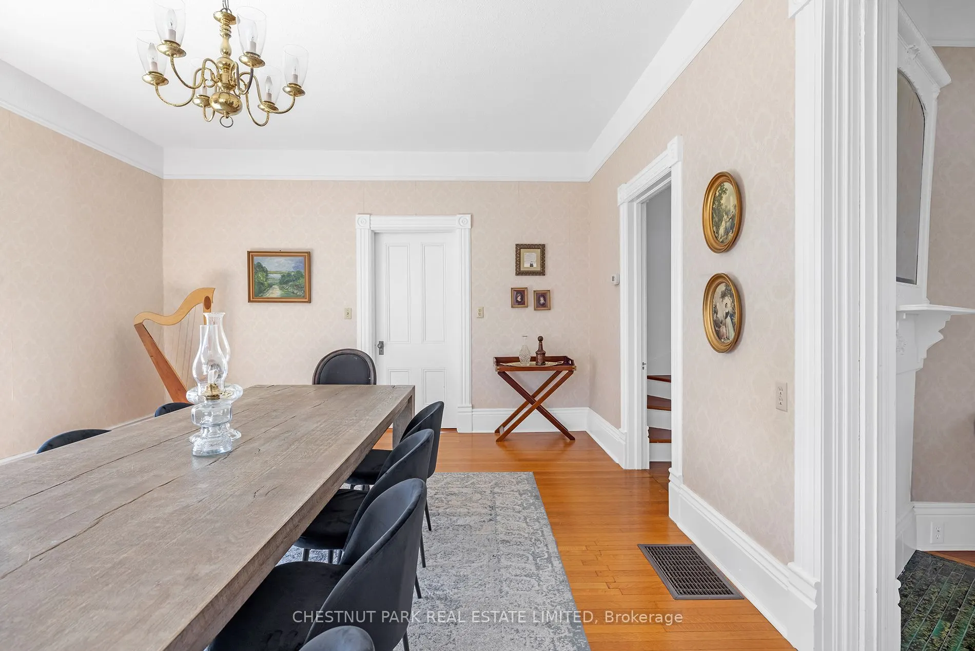 13435 Loyalist Parkway