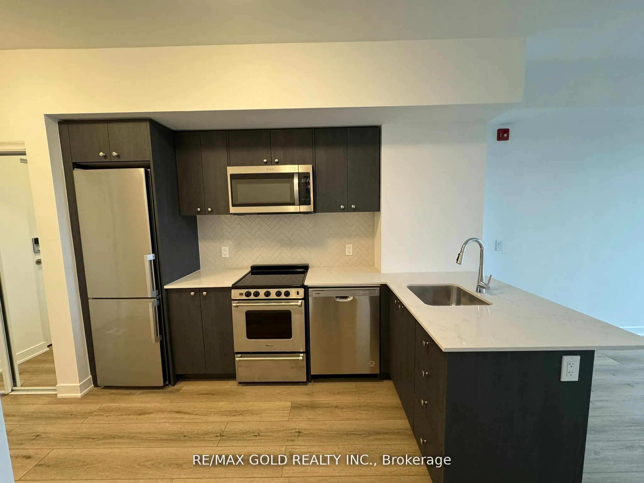 312 Erb Street W, #515