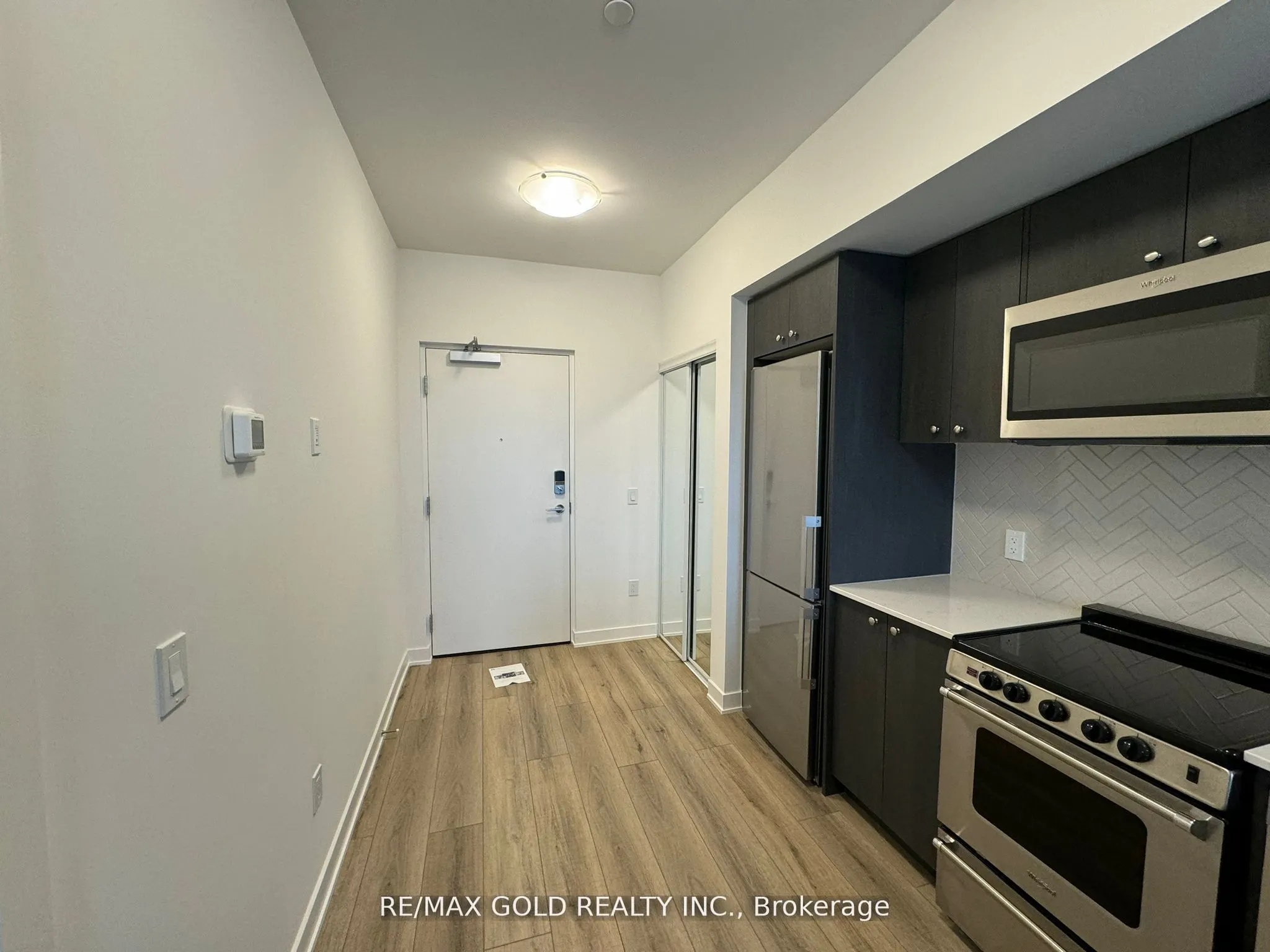 312 Erb Street W, #515