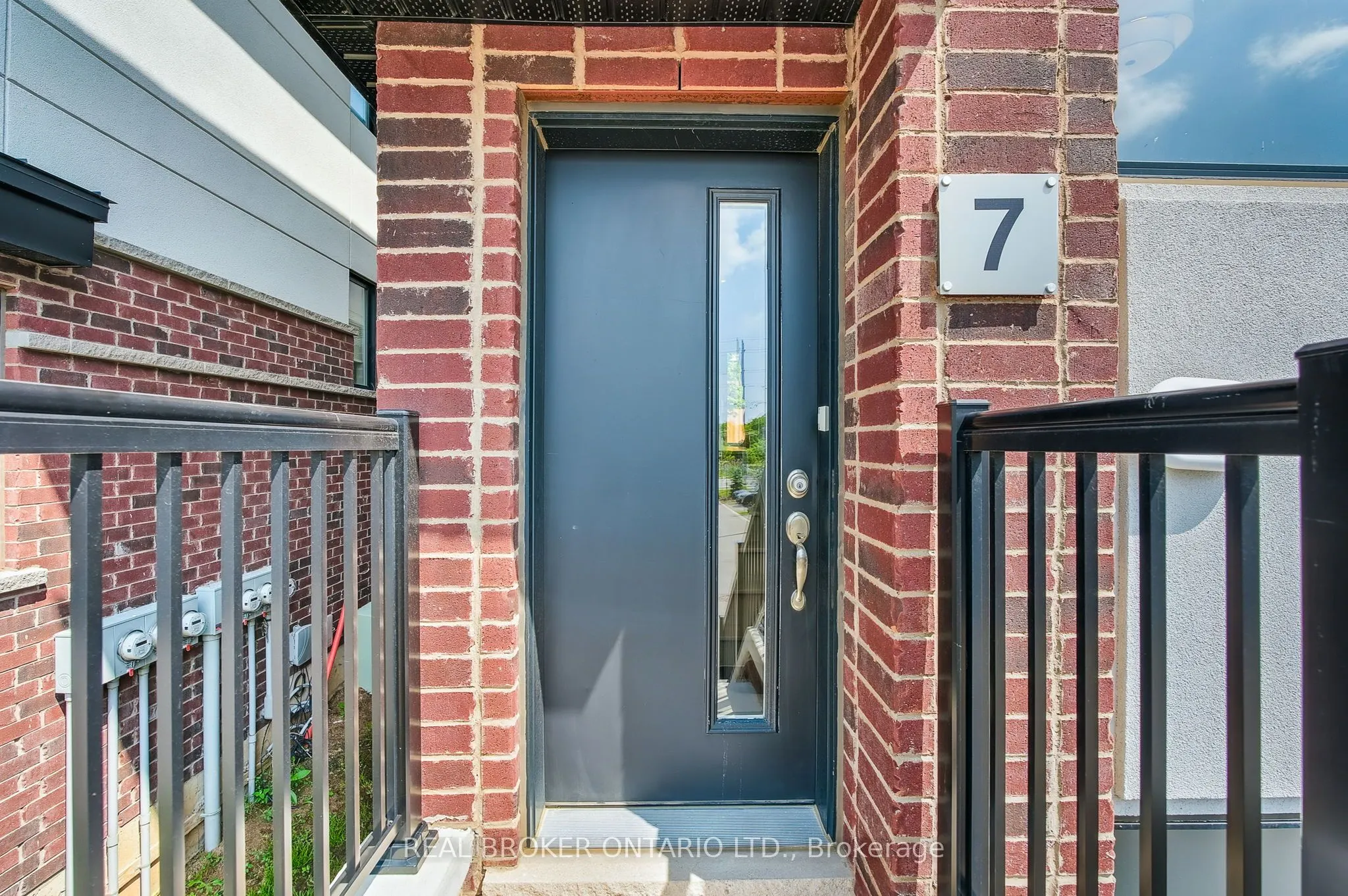 527 Shaver Road, #7