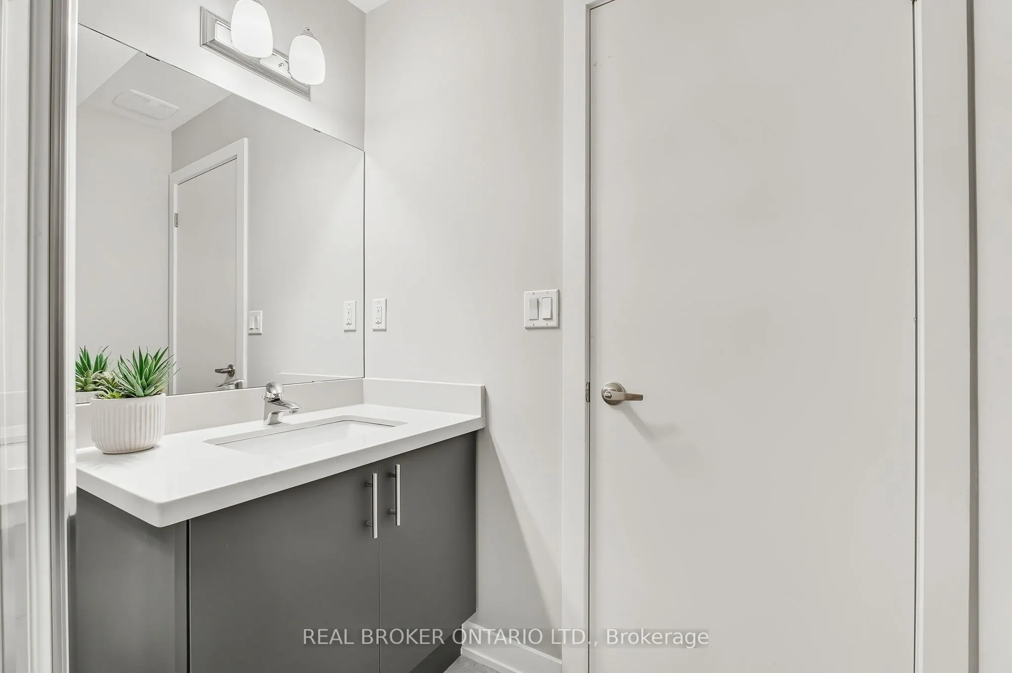 527 Shaver Road, #7