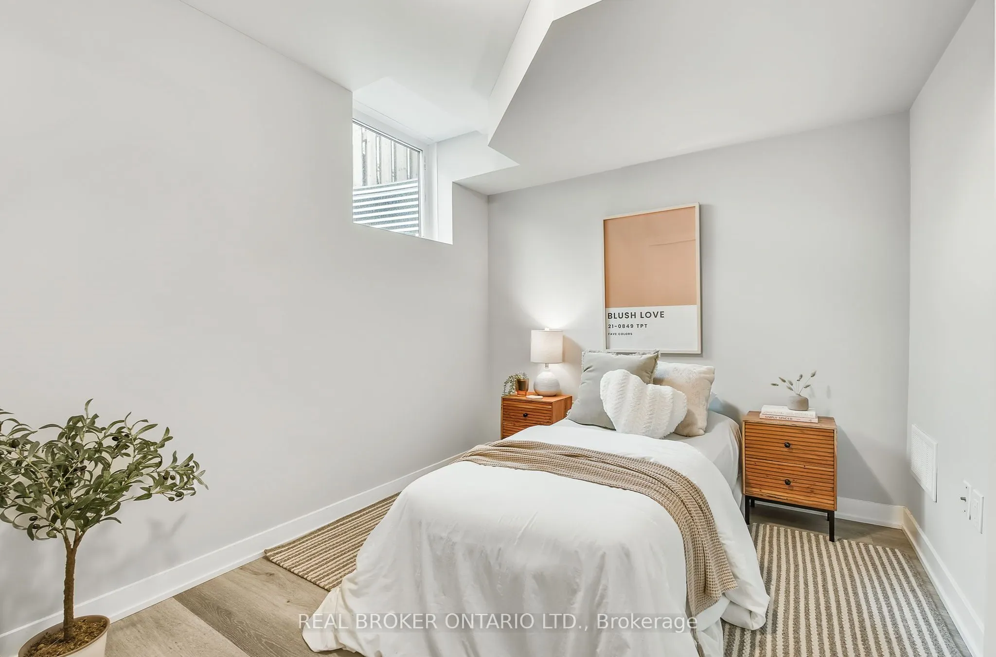 527 Shaver Road, #7