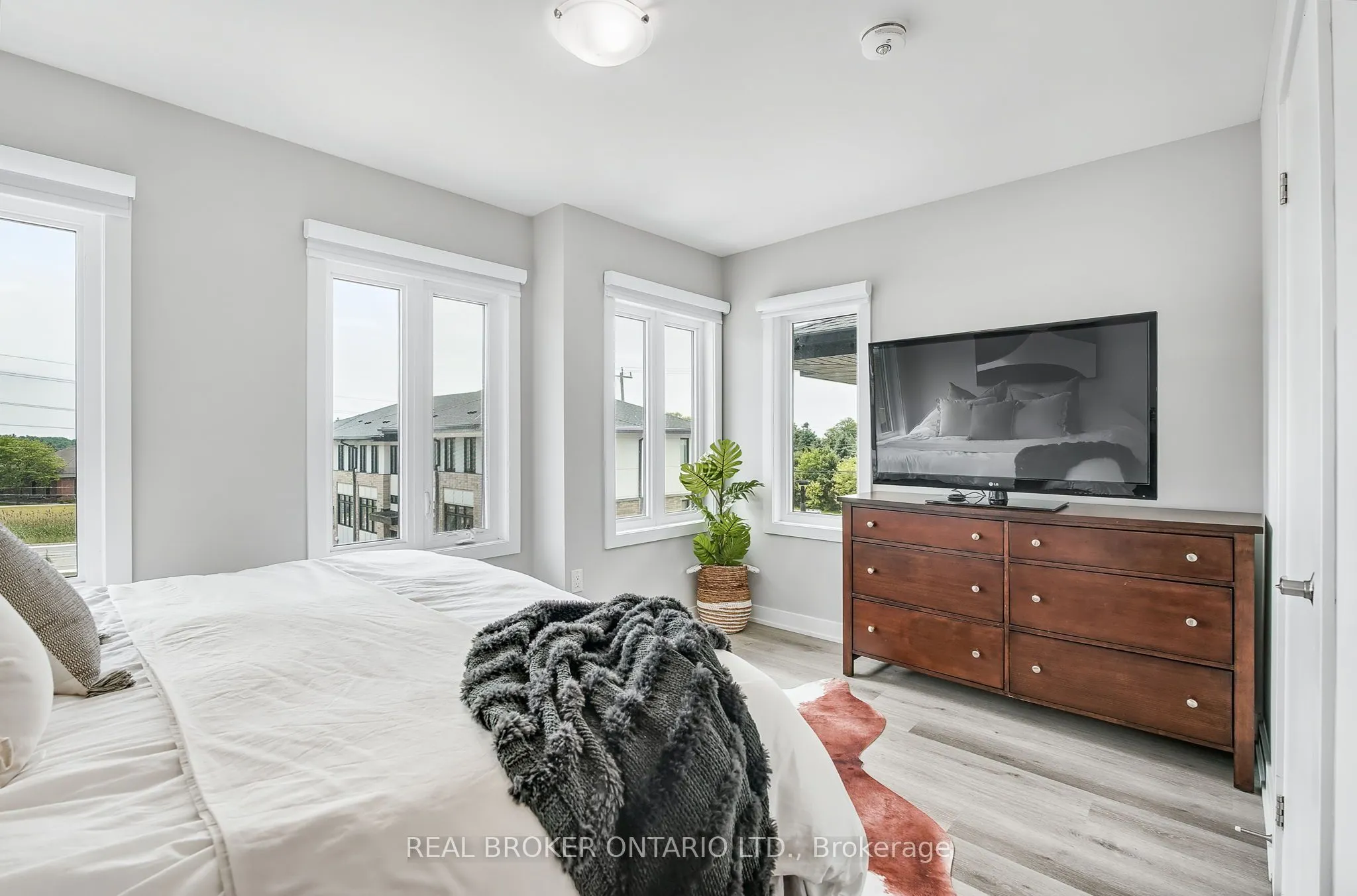 527 Shaver Road, #7