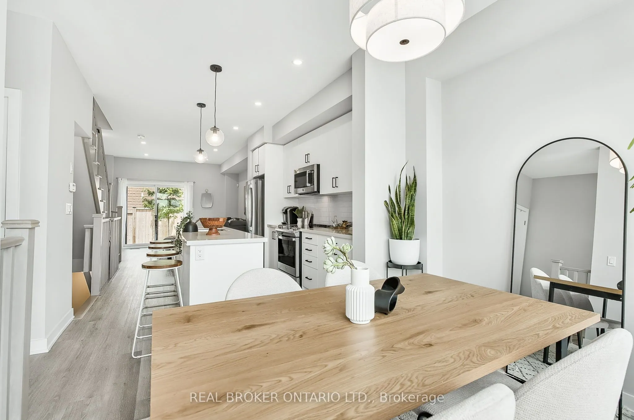 527 Shaver Road, #7