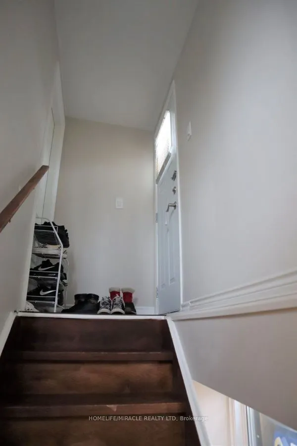 28 Holbrook Road