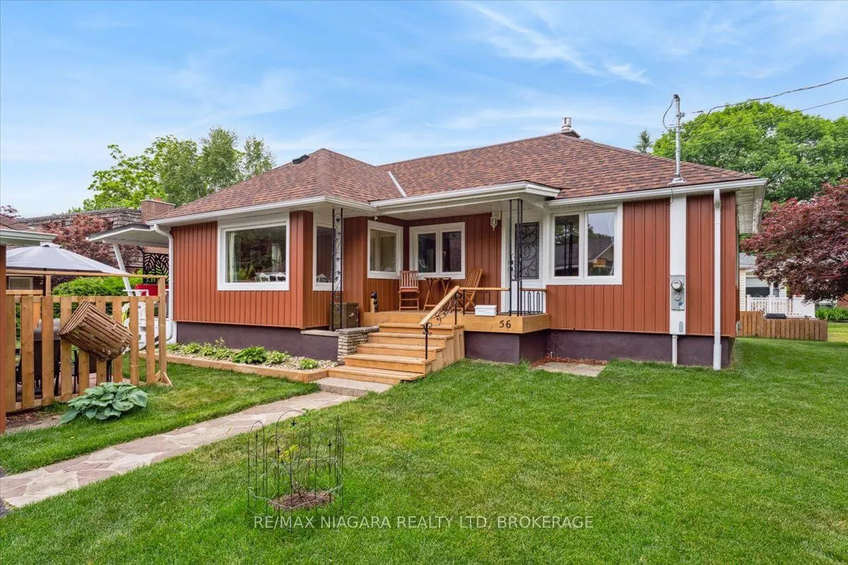 56 Oakridge Crescent