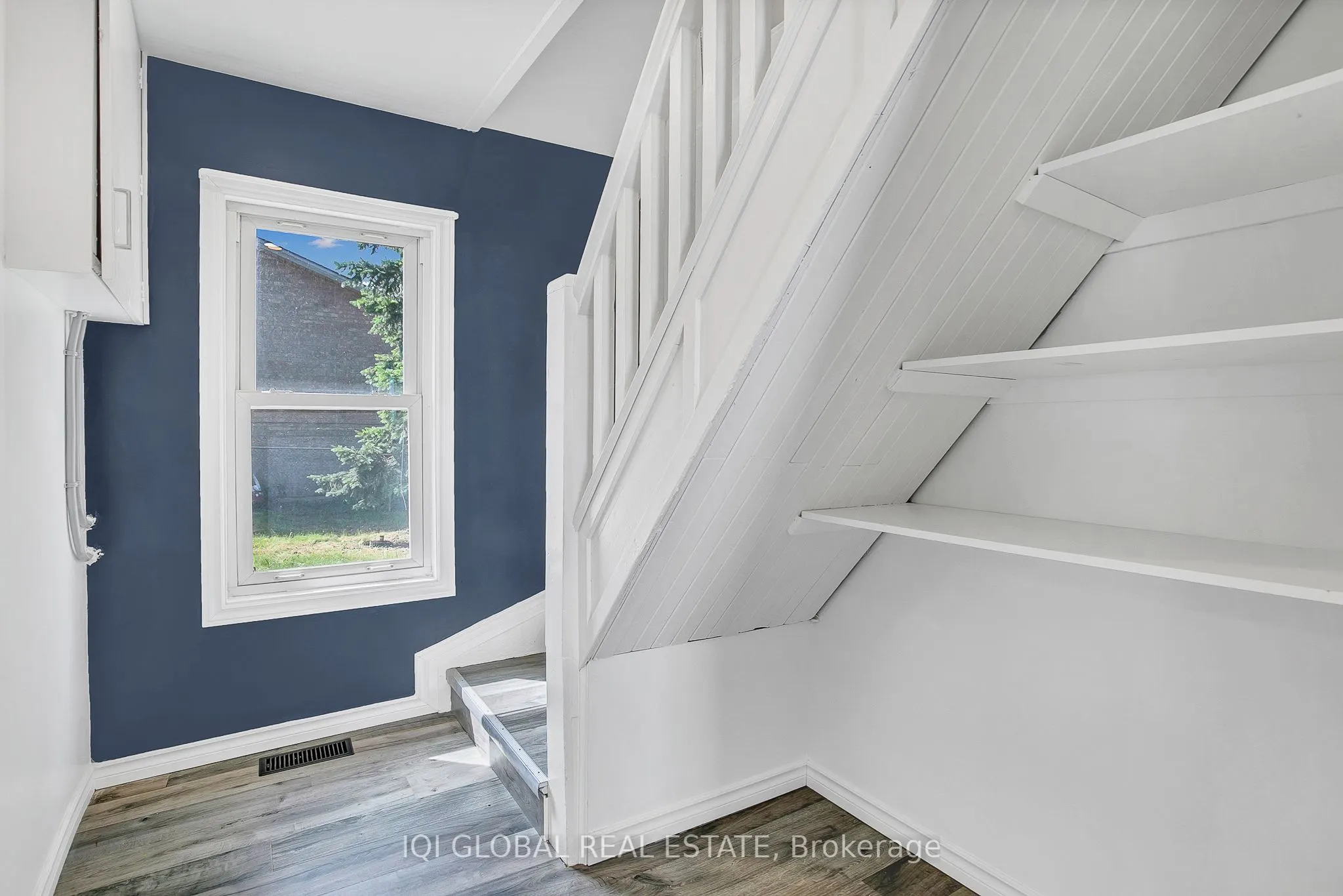 1256 High Street