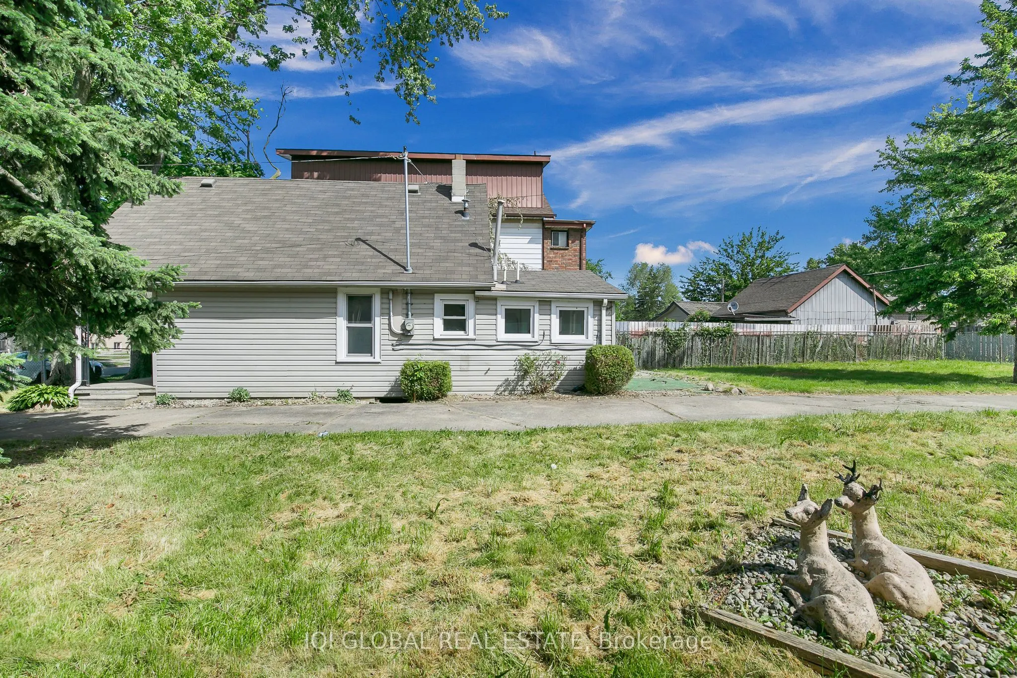 1256 High Street