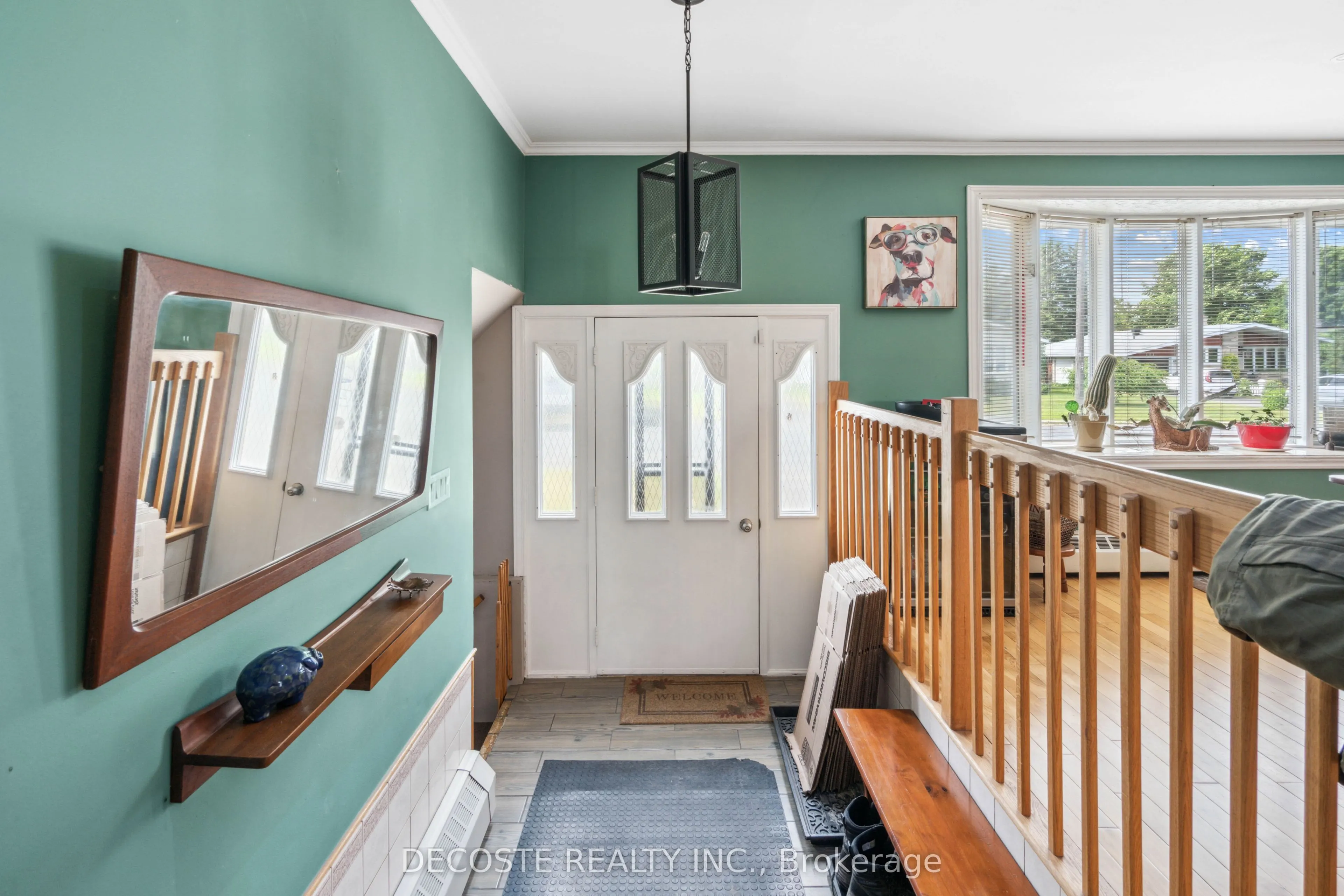 114 St George Street W