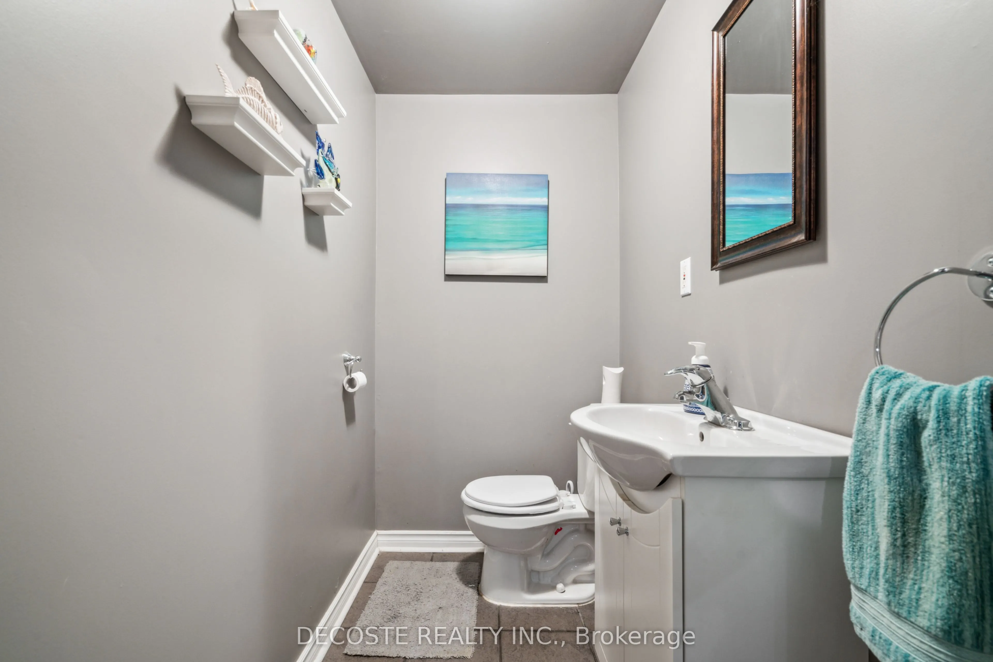 114 St George Street W