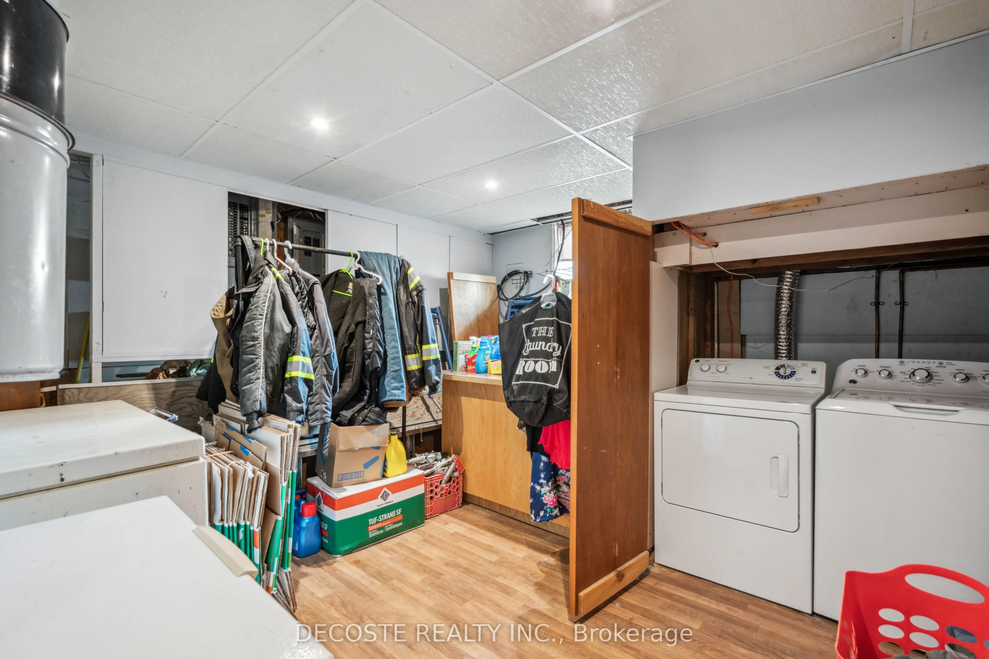114 St George Street W