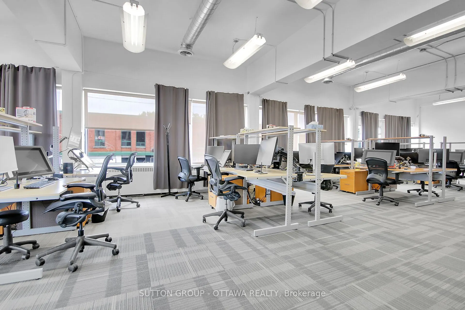 981 Wellington Street, #200