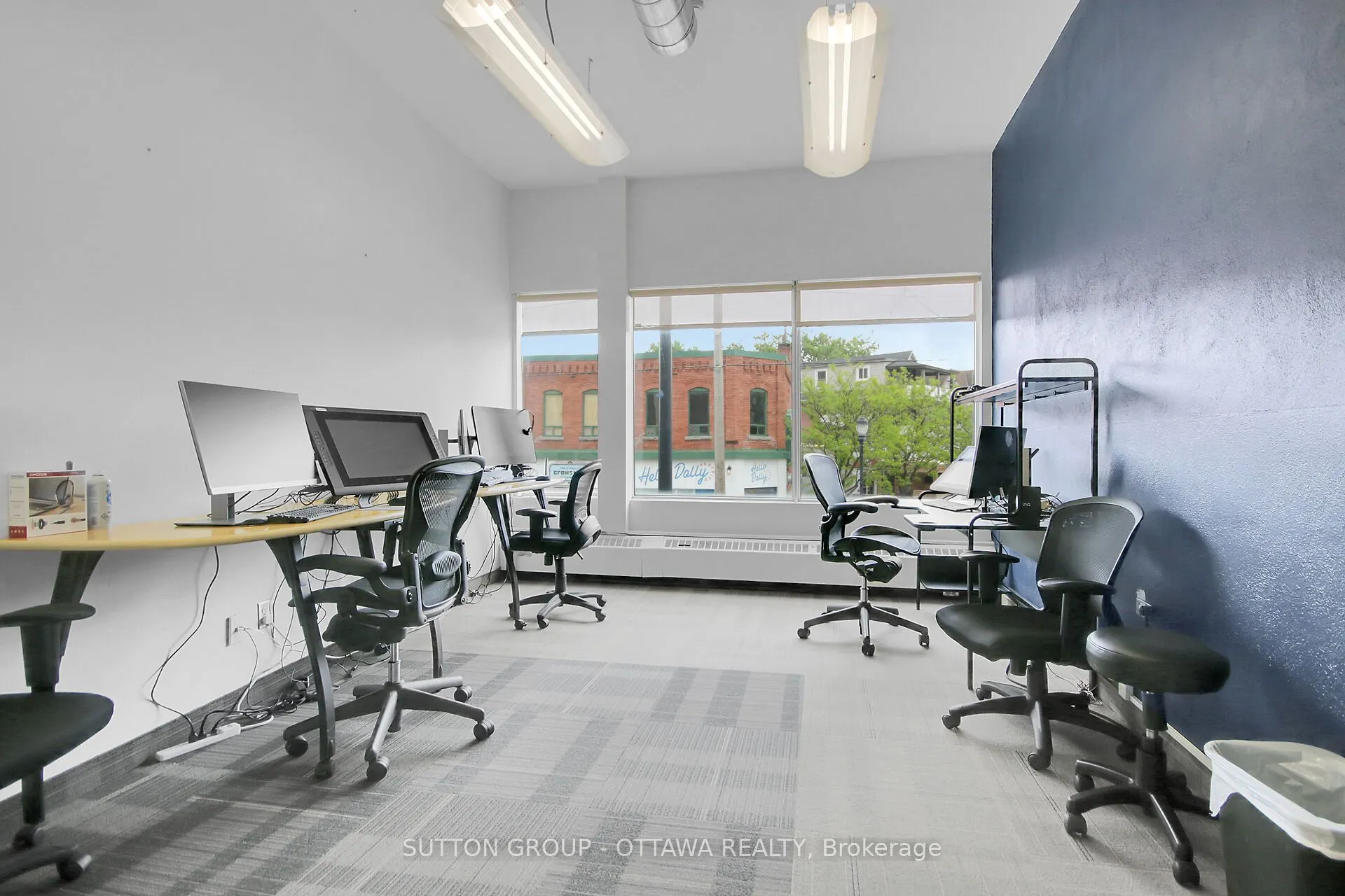 981 Wellington Street, #200